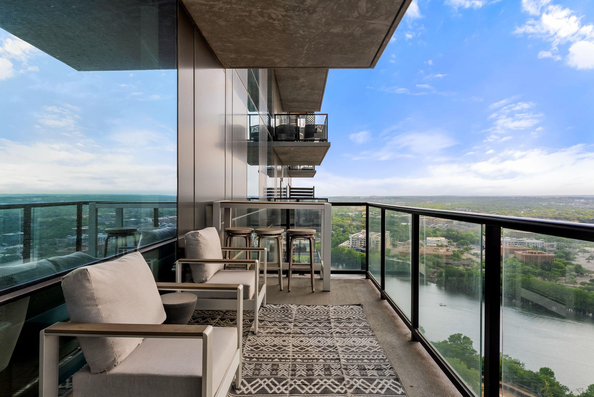 70 RAINEY ST # 2606, Austin Unit: 2606