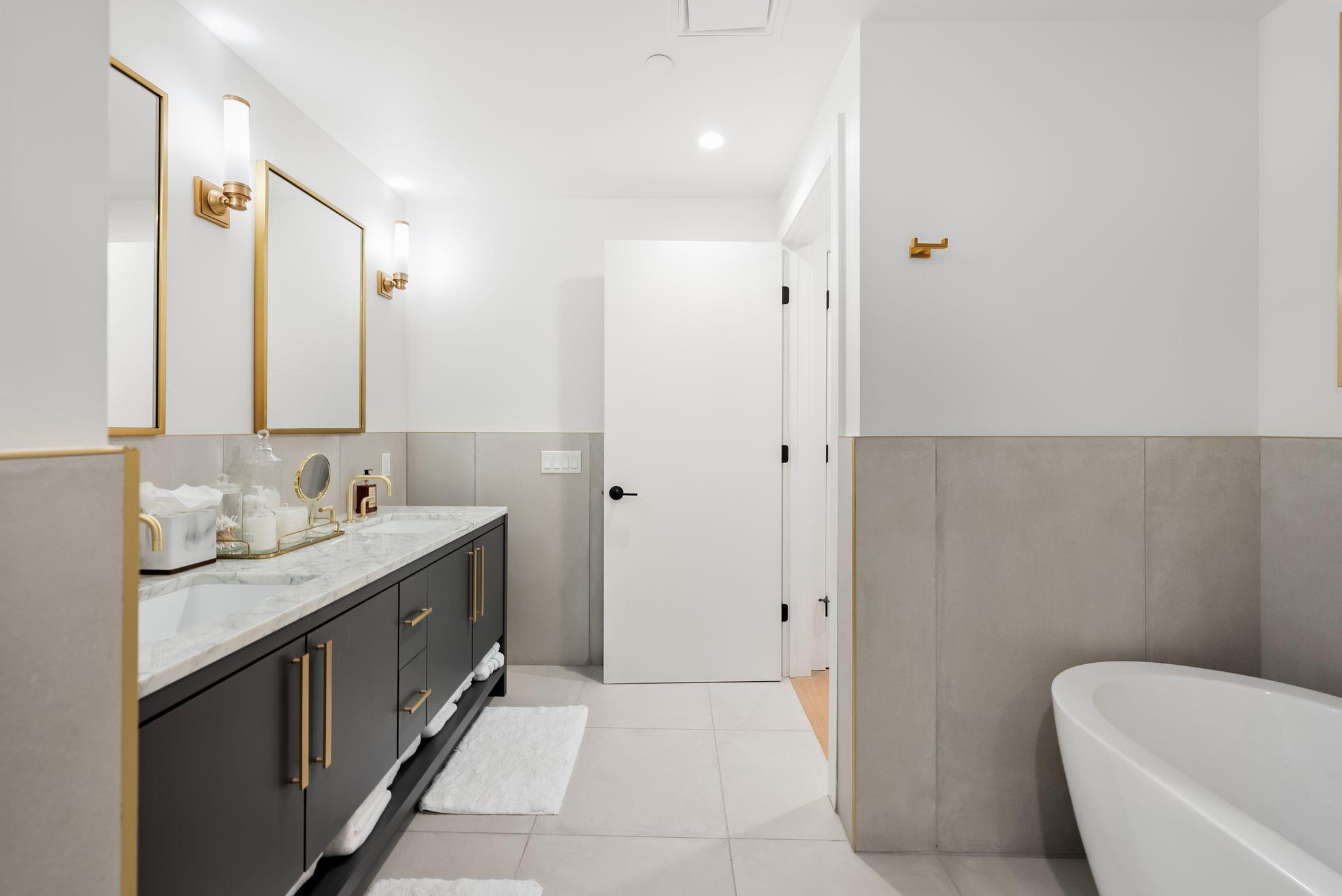 70 RAINEY ST # 2606, Austin Unit: 2606