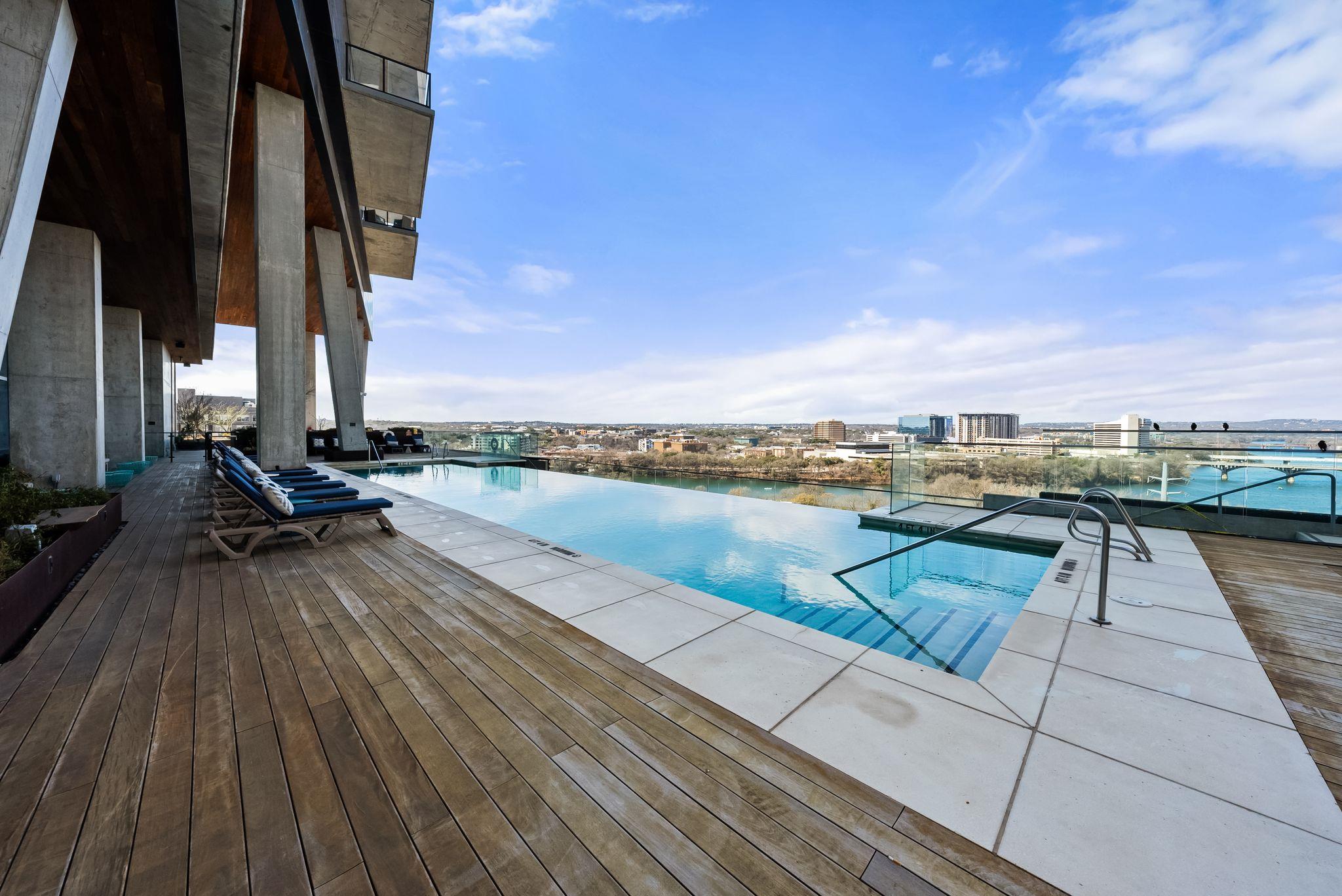 70 RAINEY ST # 2606, Austin Unit: 2606