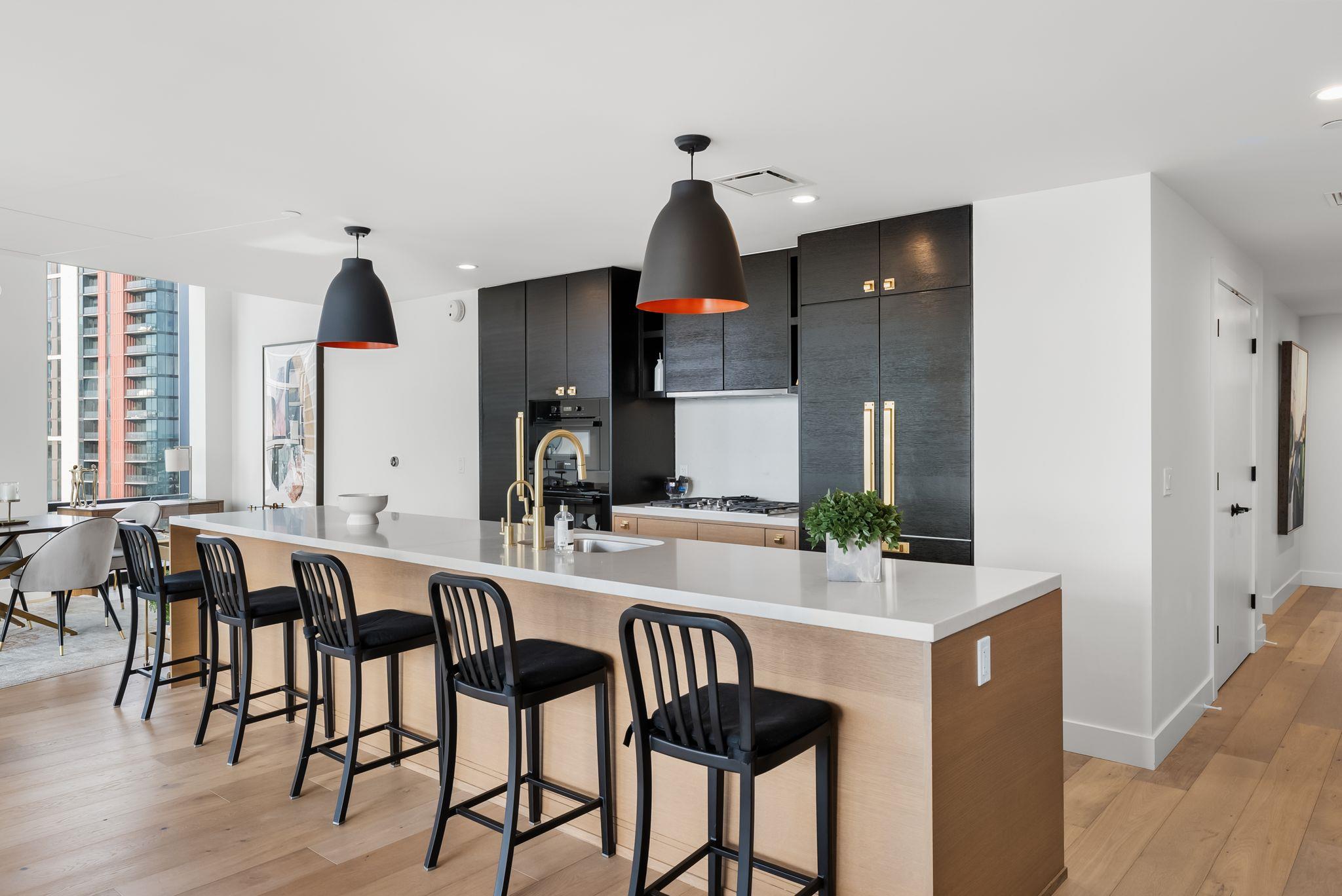 70 RAINEY ST # 2606, Austin Unit: 2606