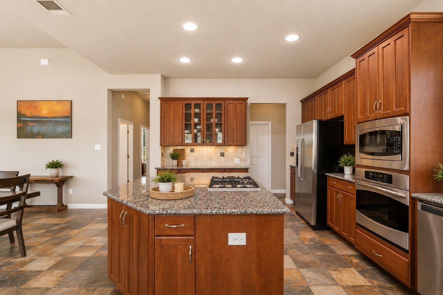 14915 Arrowhead DR