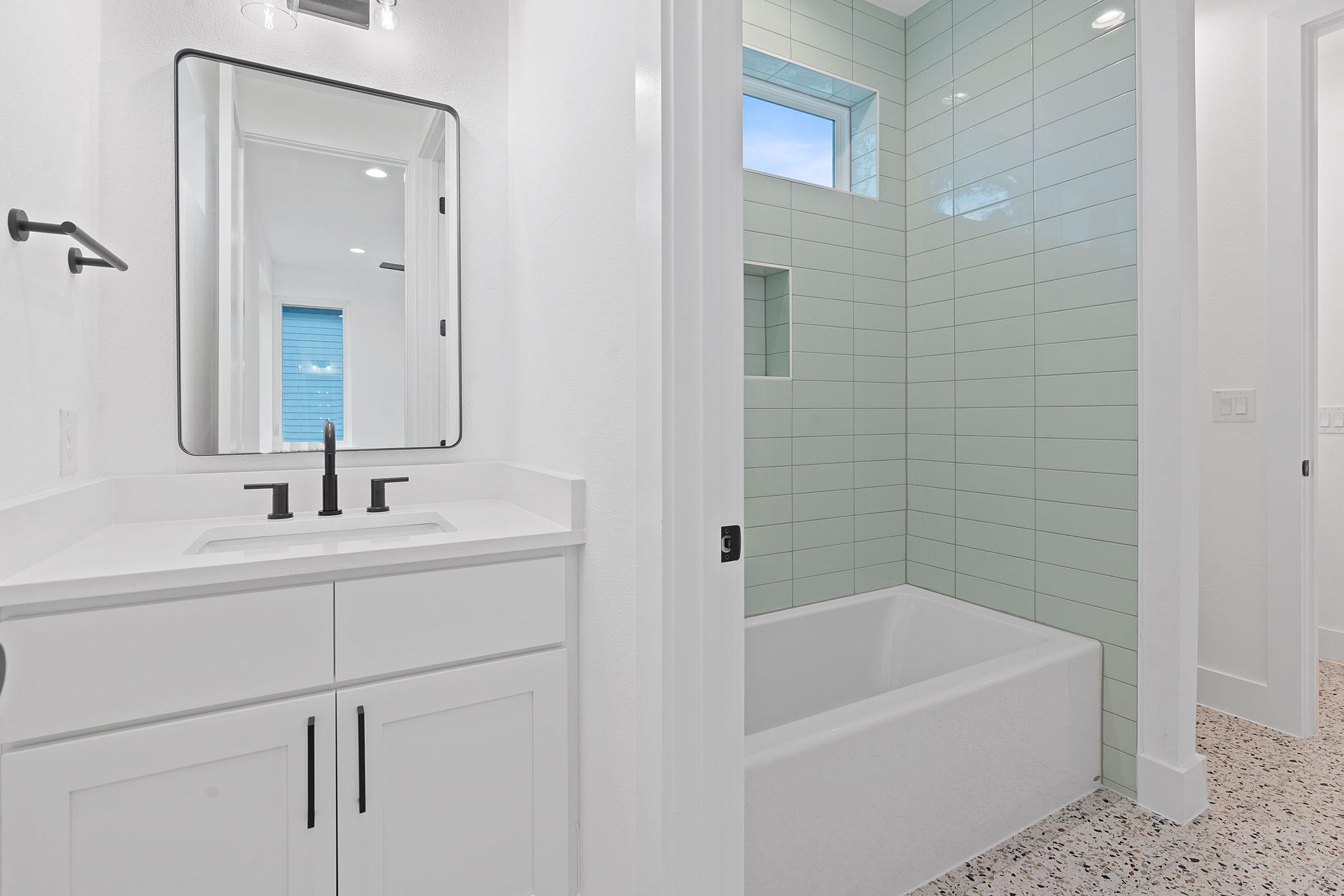 3412 Blumie ST # 1, Austin Unit: 1