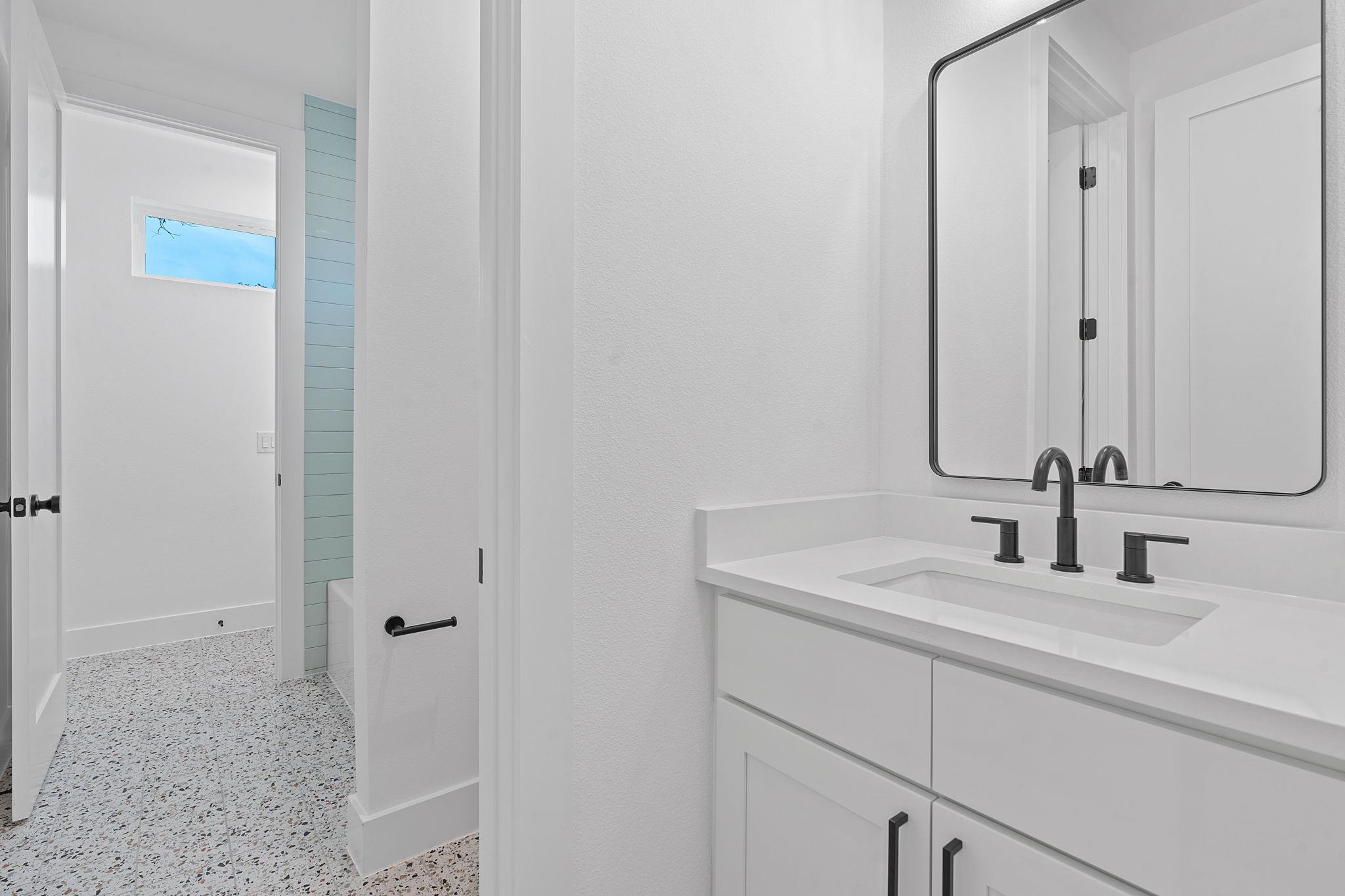 3412 Blumie ST # 1, Austin Unit: 1