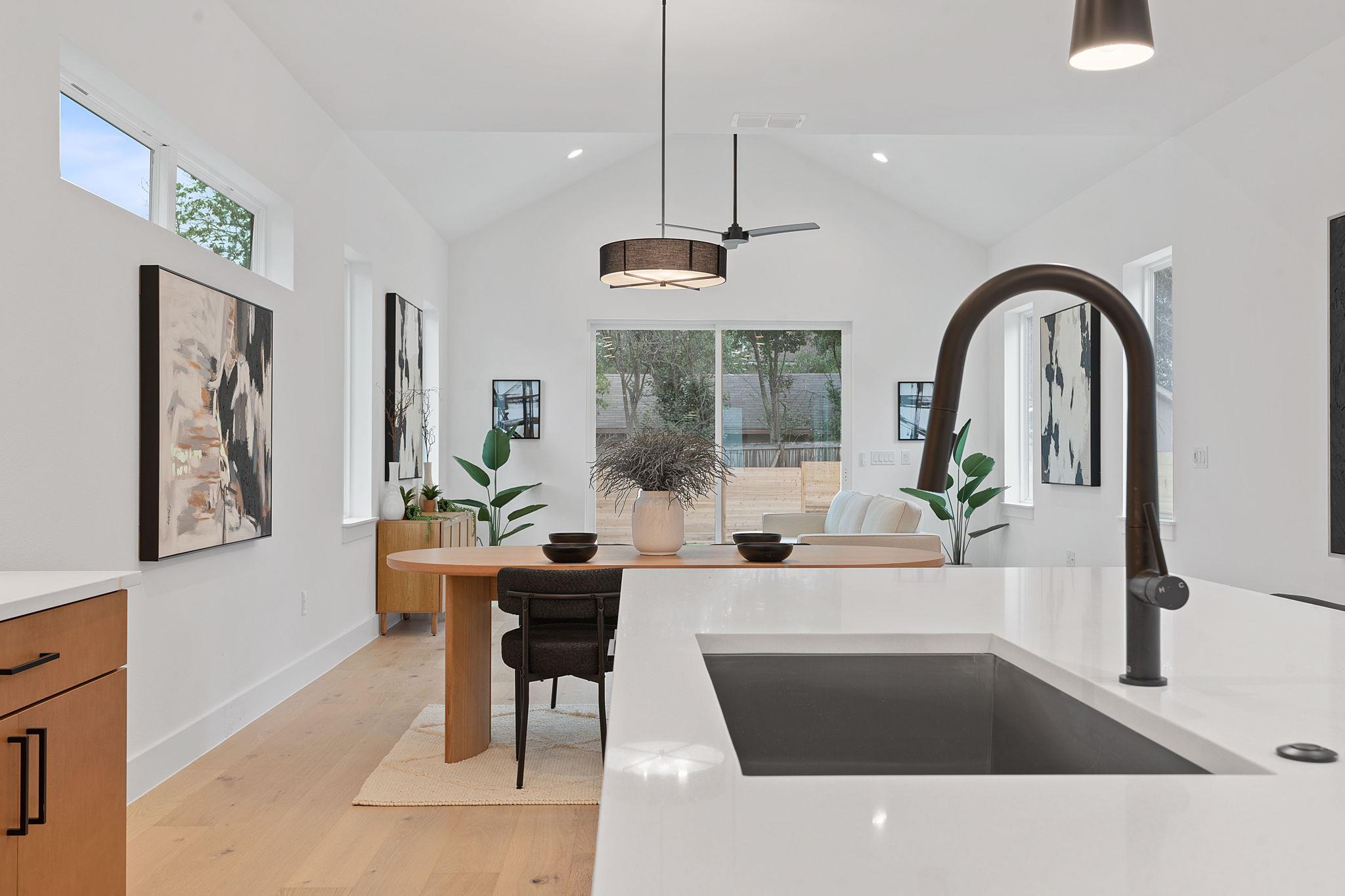 3412 Blumie ST # 1, Austin Unit: 1