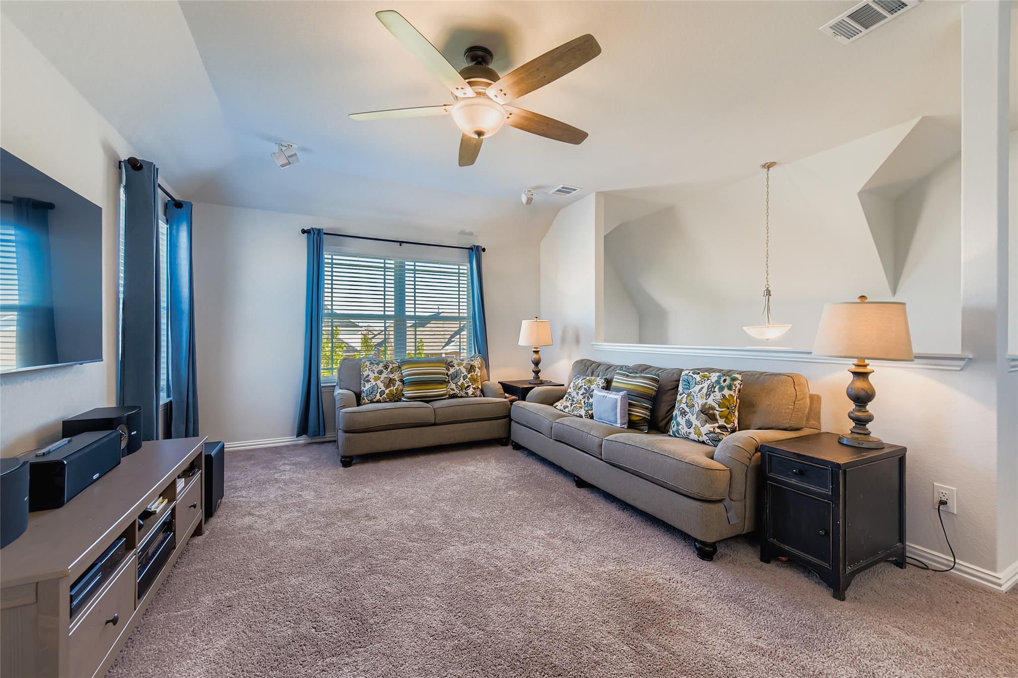 1075 Cherrystone LOOP