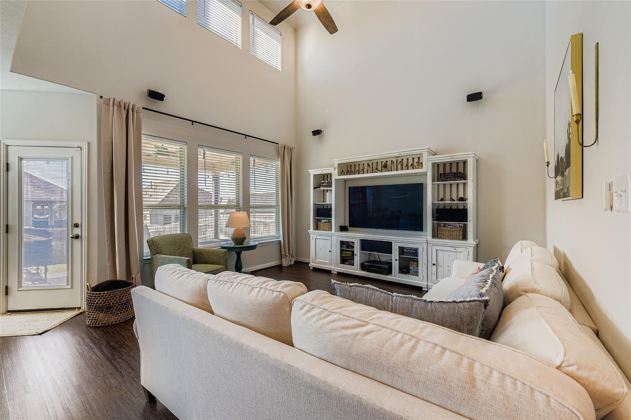 1075 Cherrystone LOOP