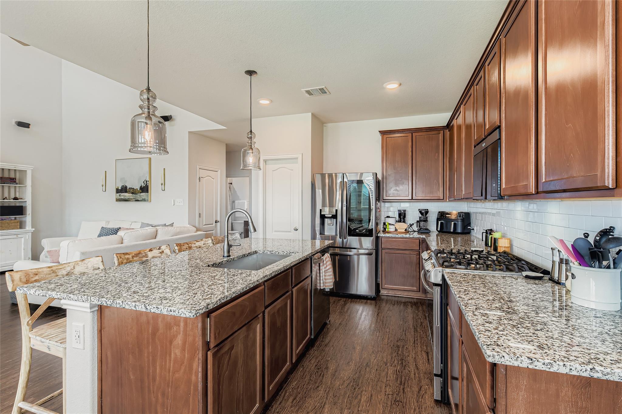 1075 Cherrystone LOOP