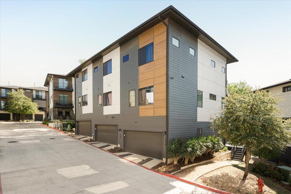 3700 Clawson RD # 301