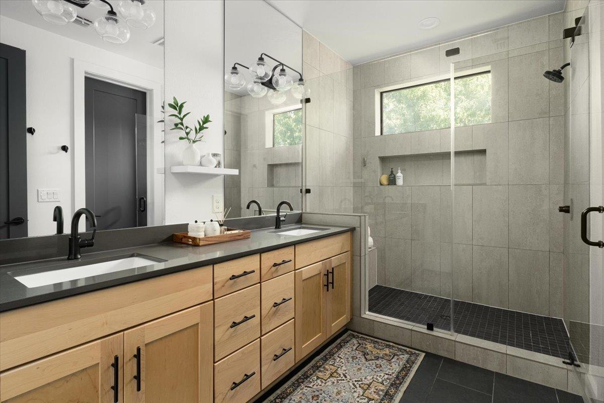 3700 Clawson RD # 301