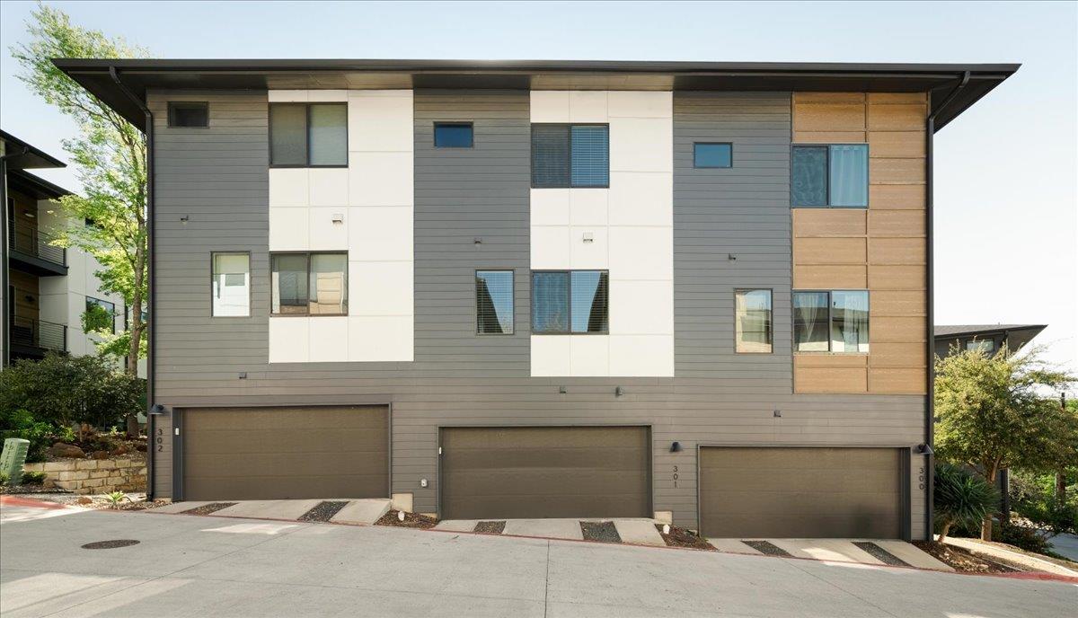 3700 Clawson RD # 301