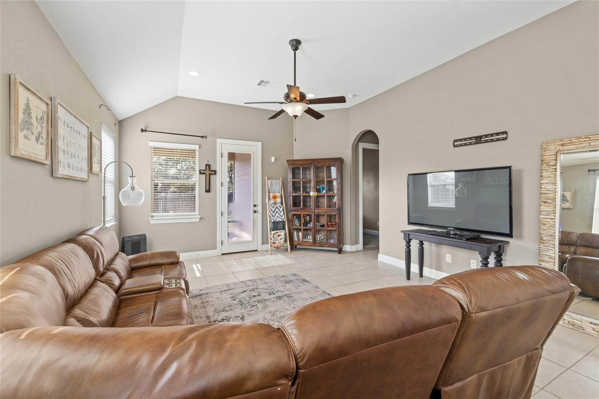 1721 Erie DR