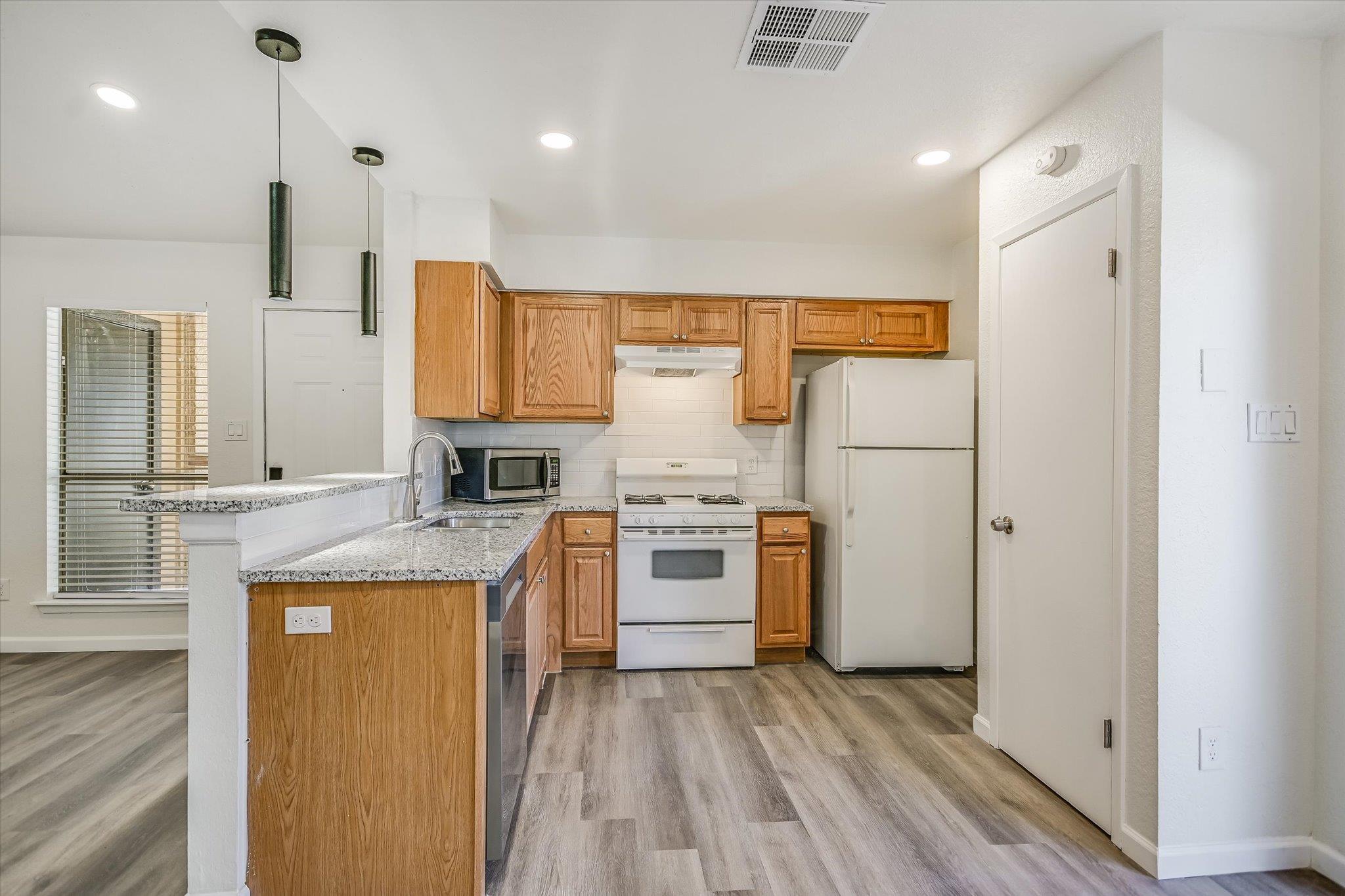 1402 Waterloo TRL # A