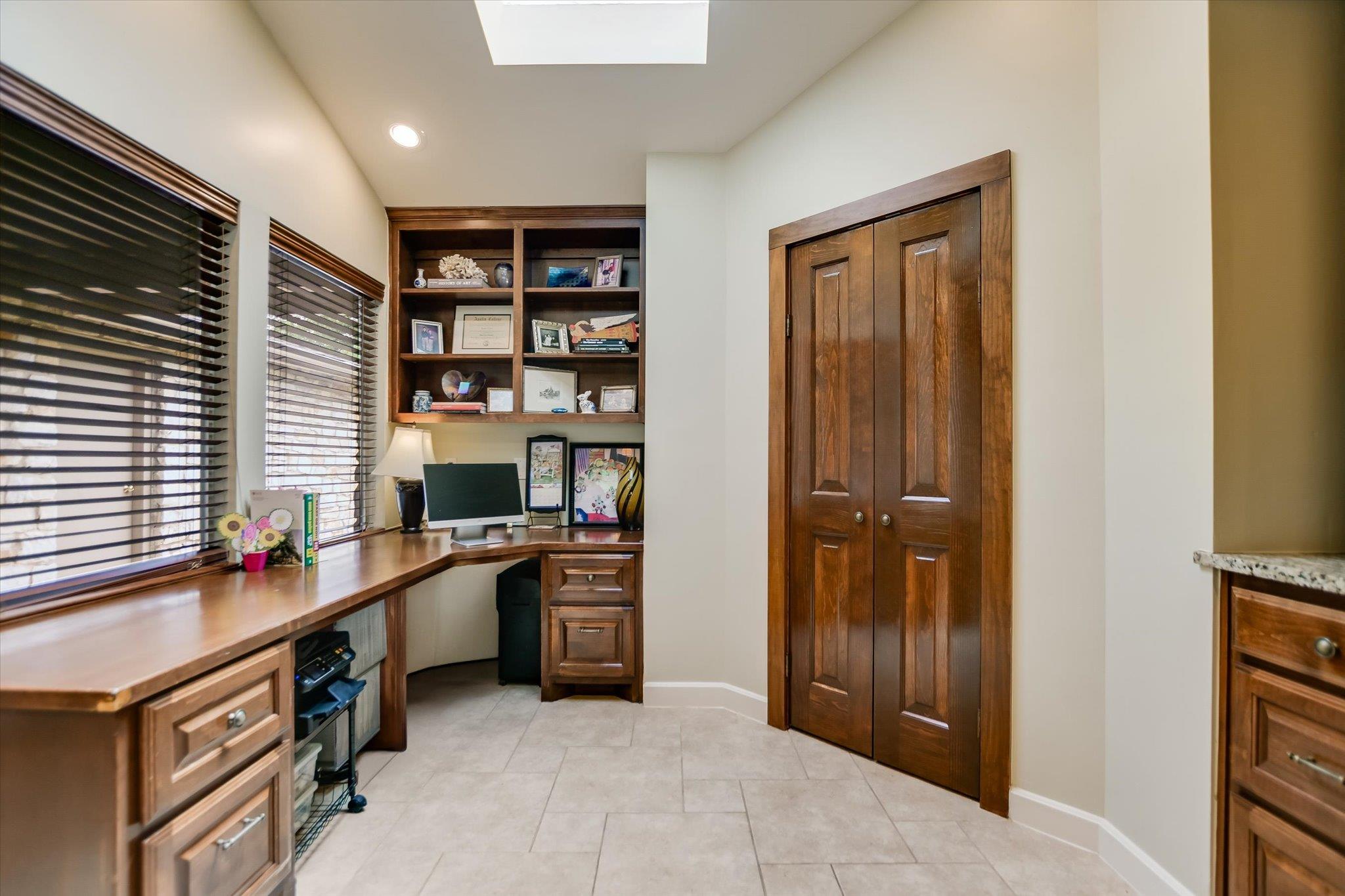 4806 Canyonbend CIR