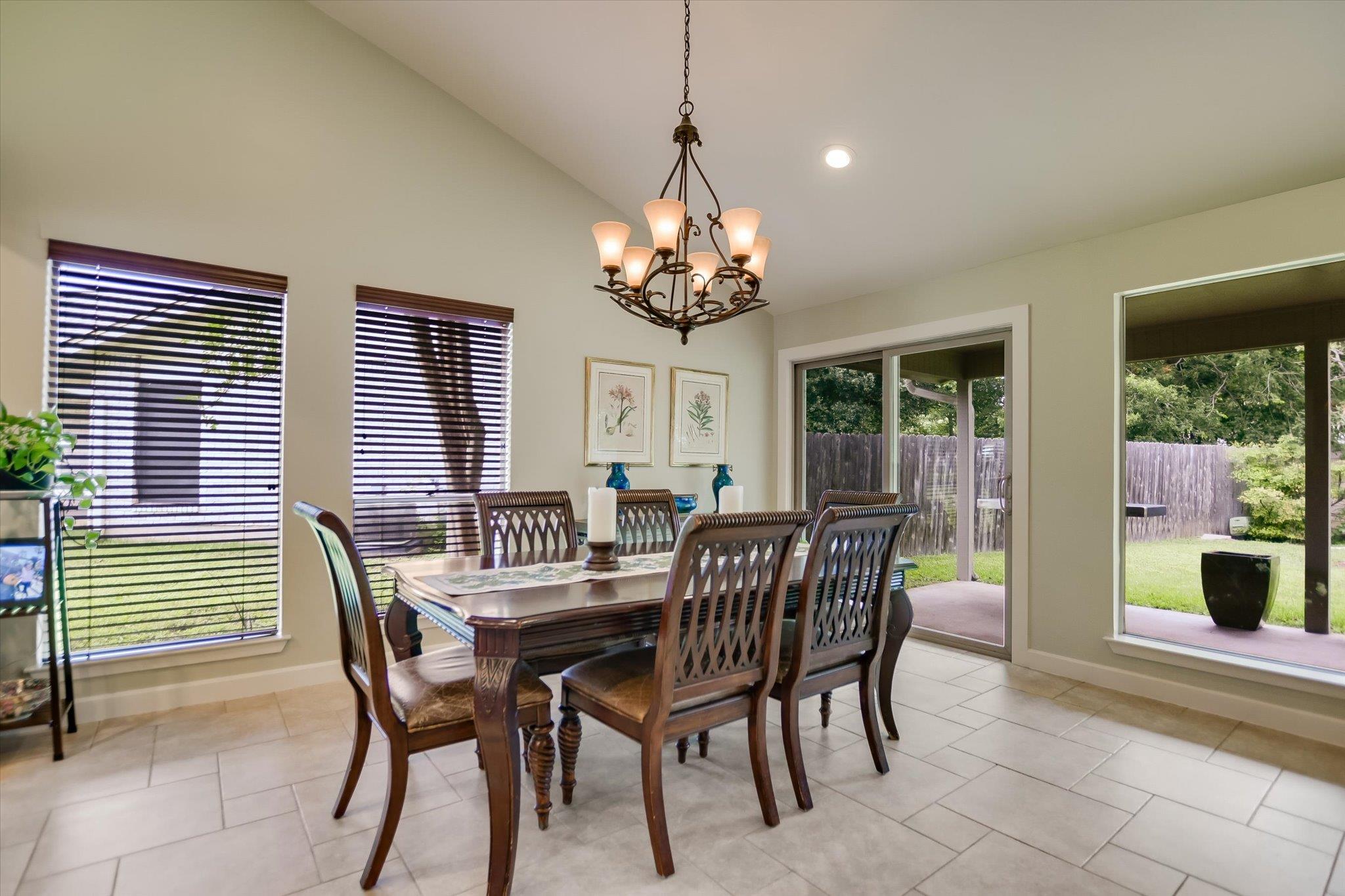 4806 Canyonbend CIR