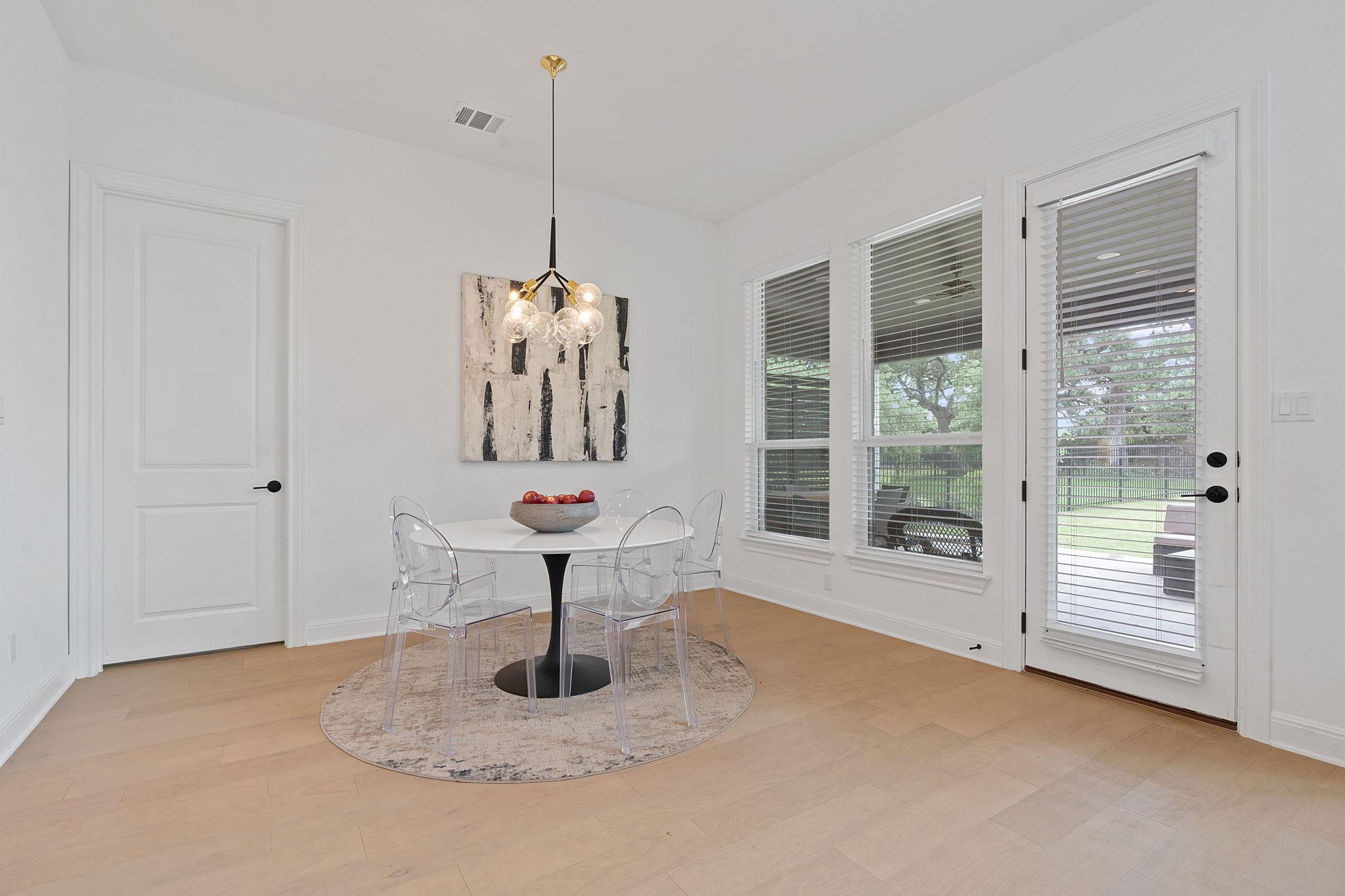 309 Pear Tree LN