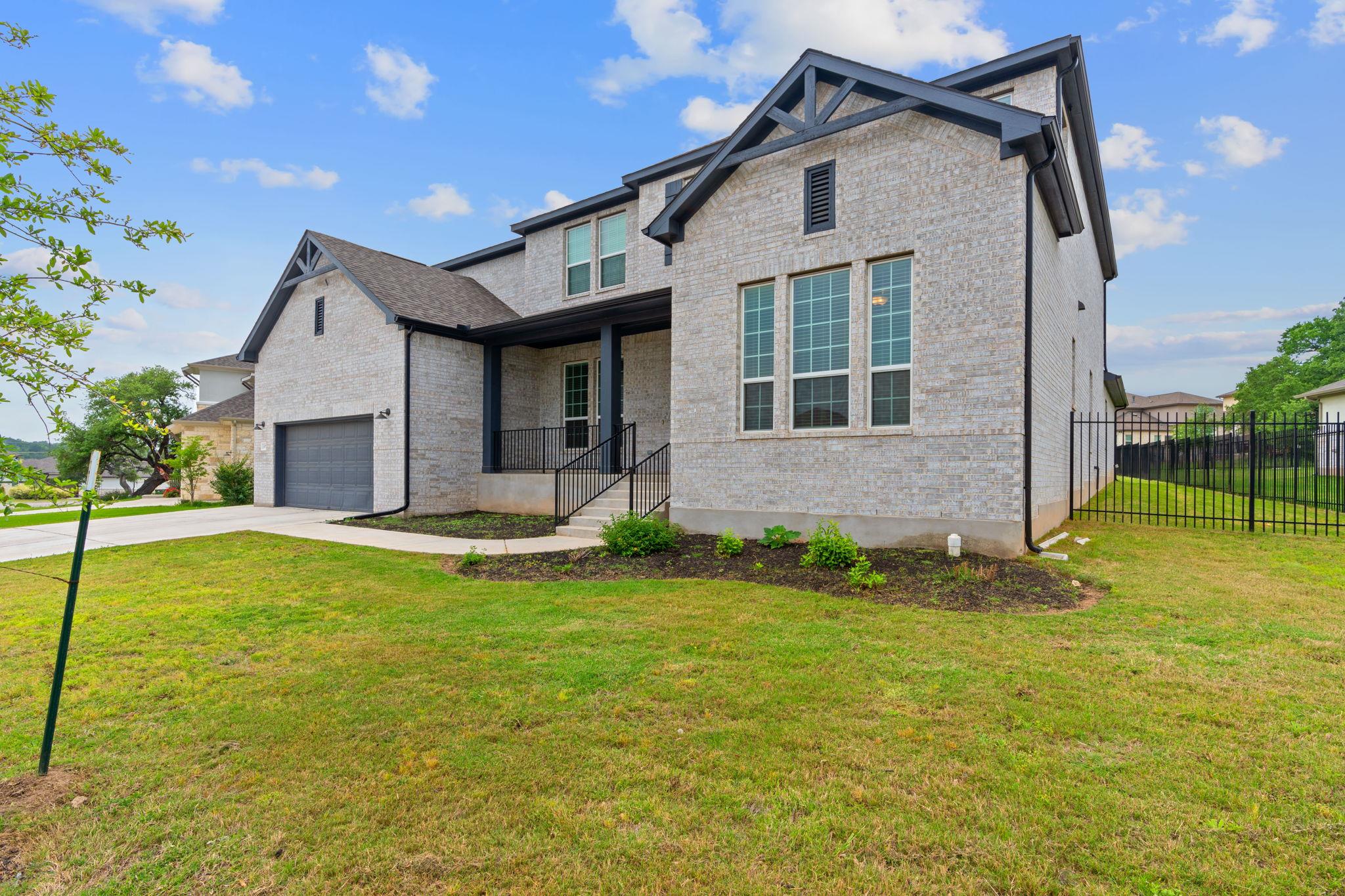 309 Pear Tree LN