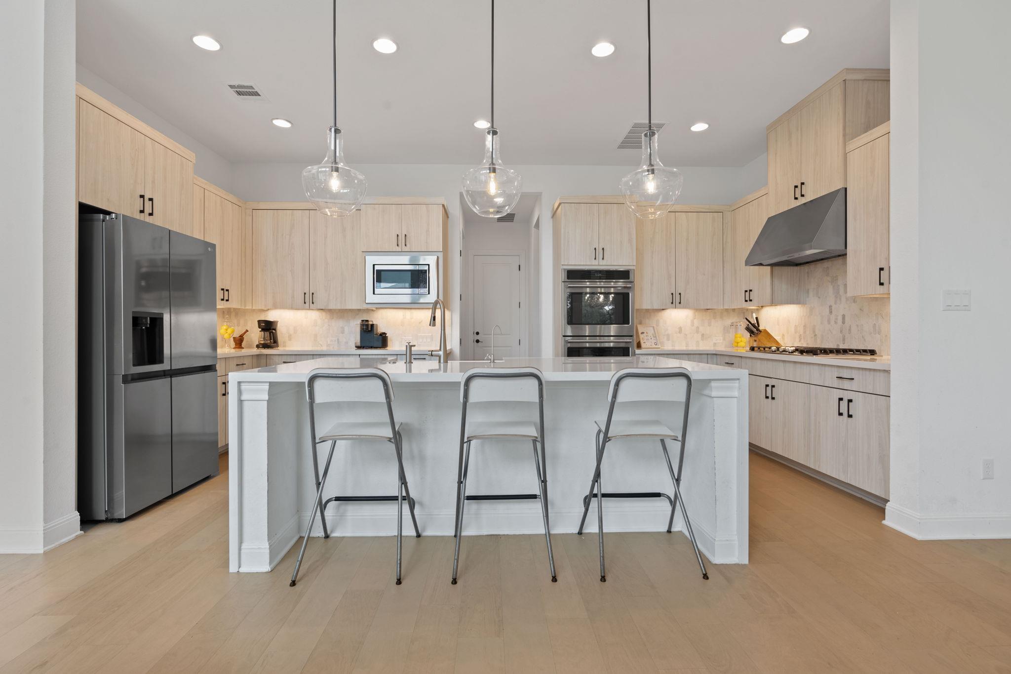 309 Pear Tree LN