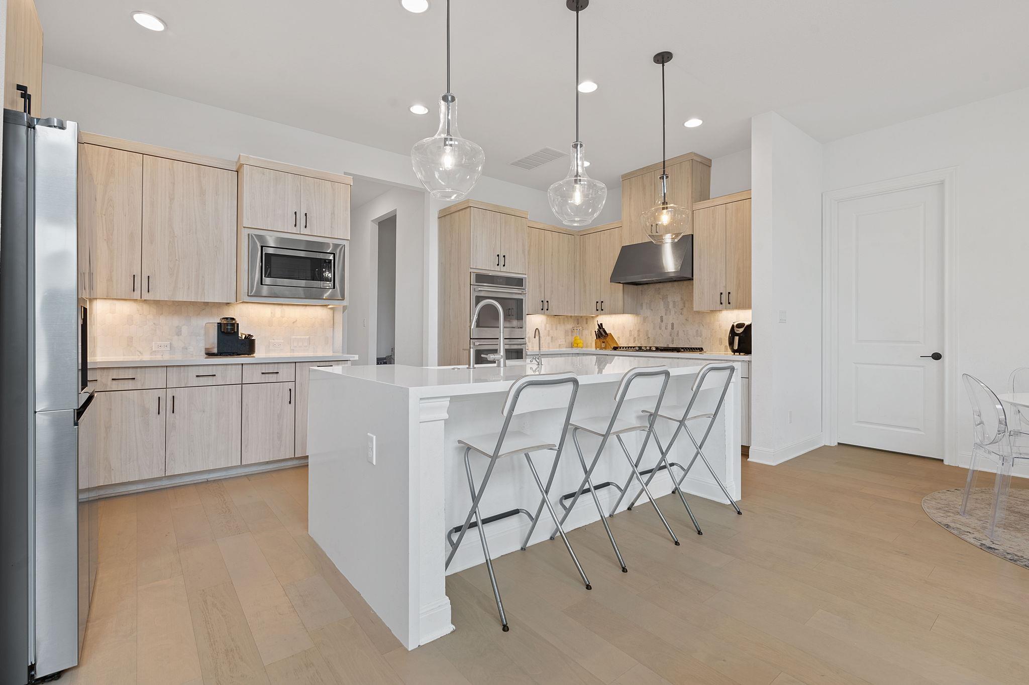 309 Pear Tree LN
