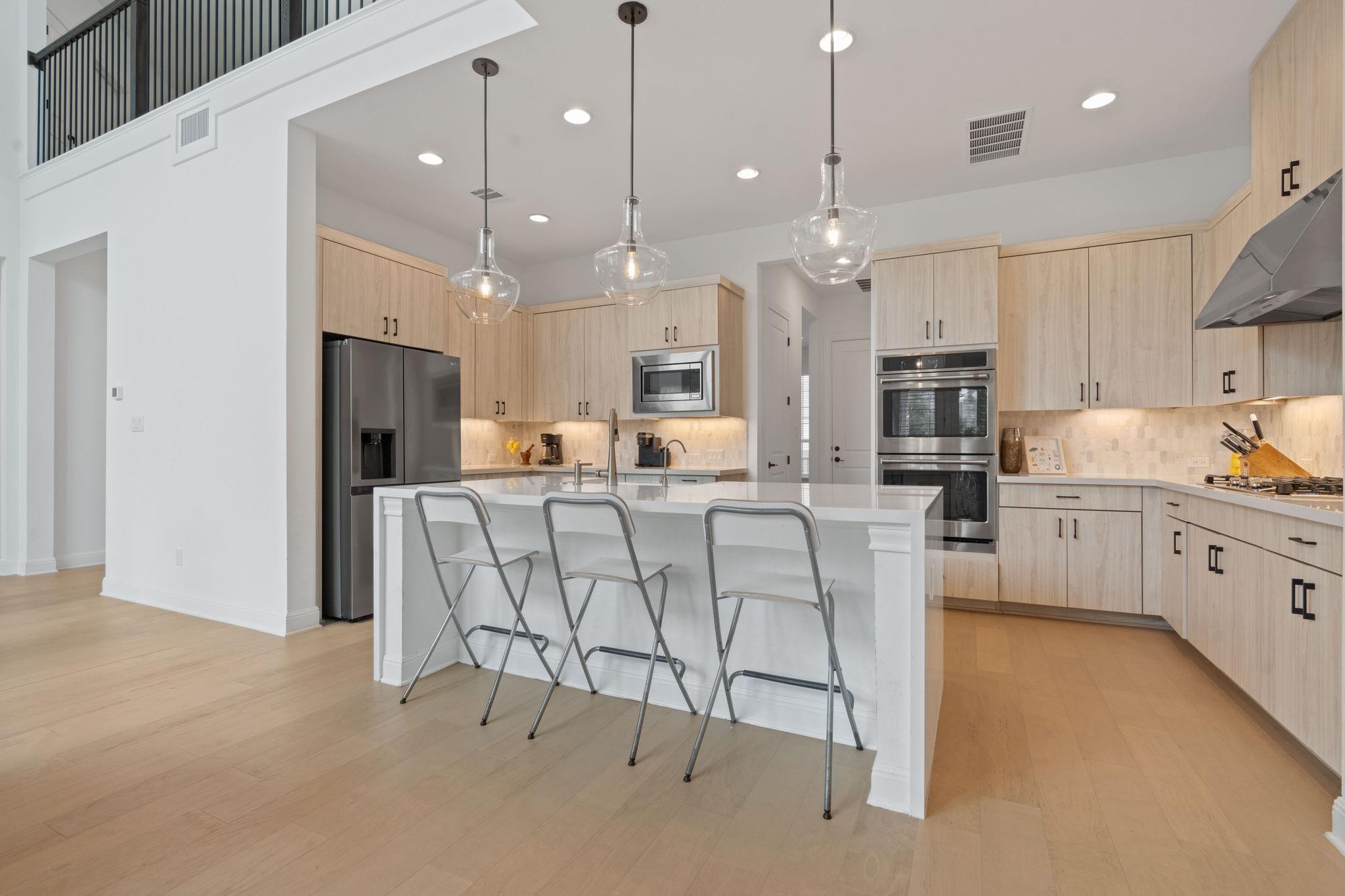309 Pear Tree LN