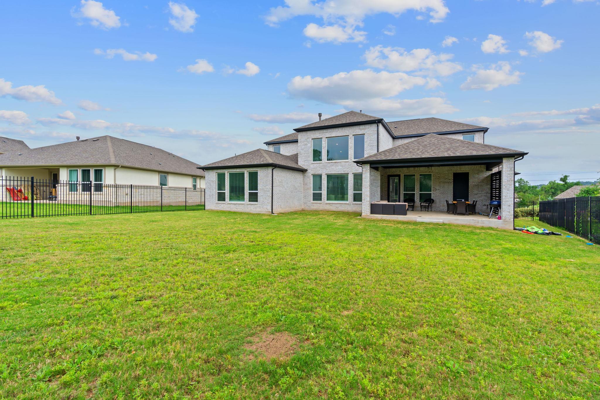 309 Pear Tree LN
