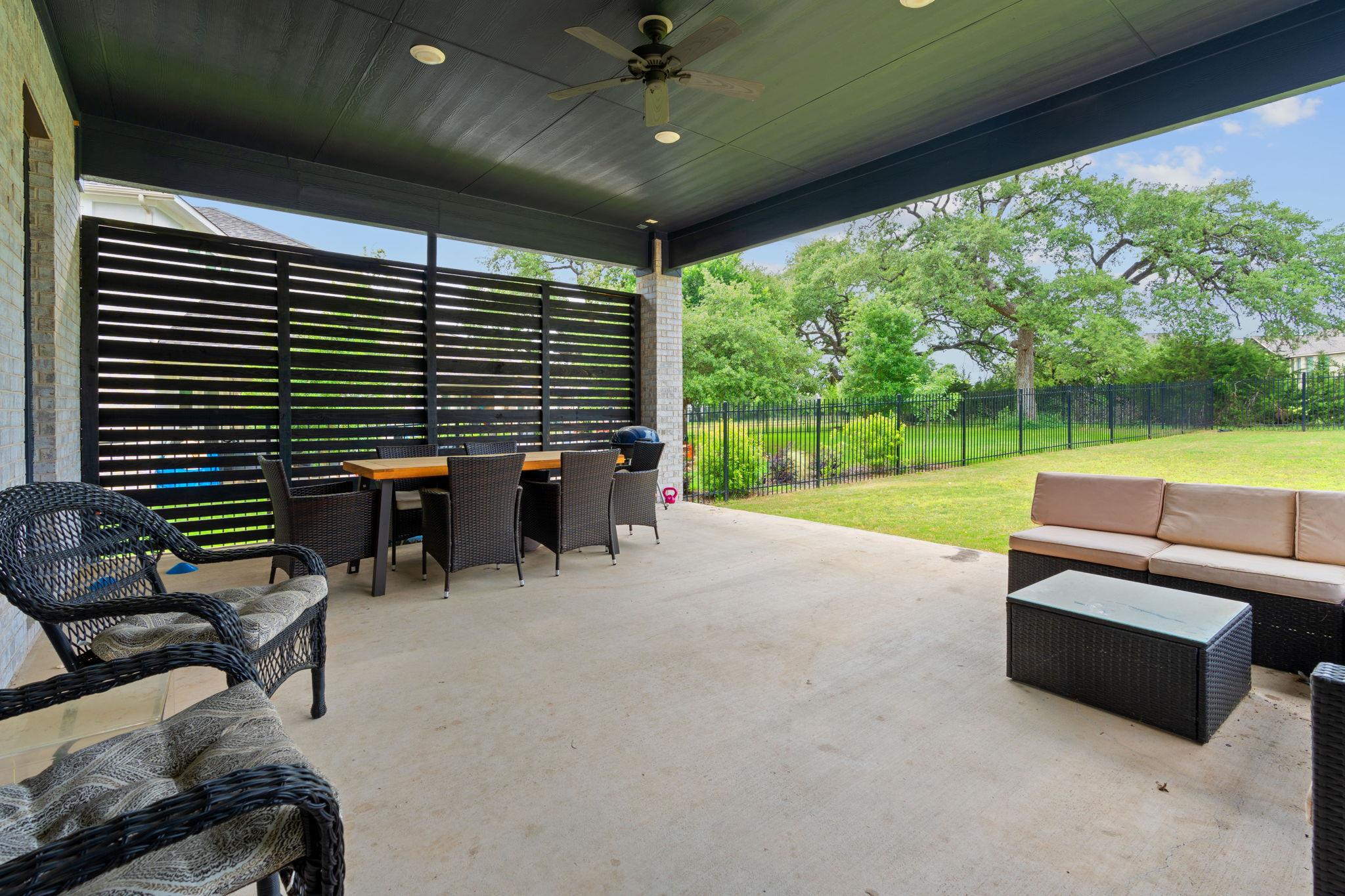309 Pear Tree LN