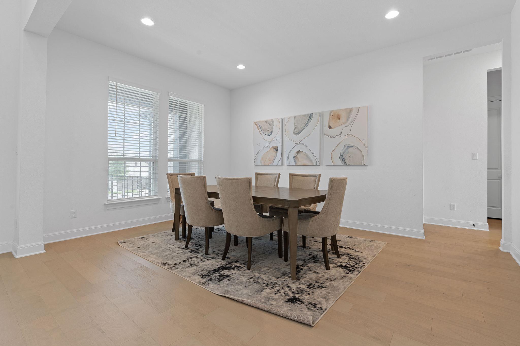309 Pear Tree LN