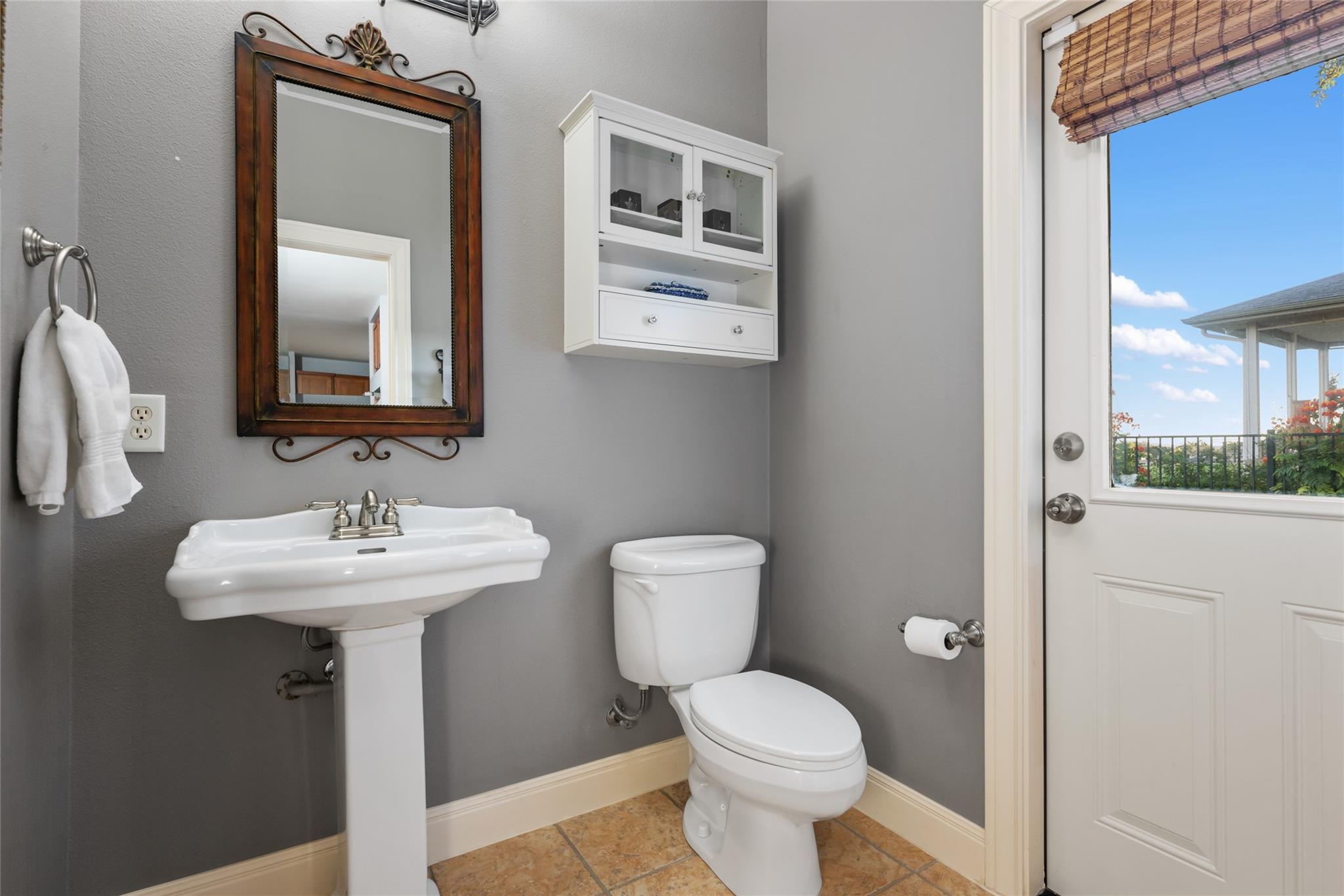 20403 Highland Lake DR