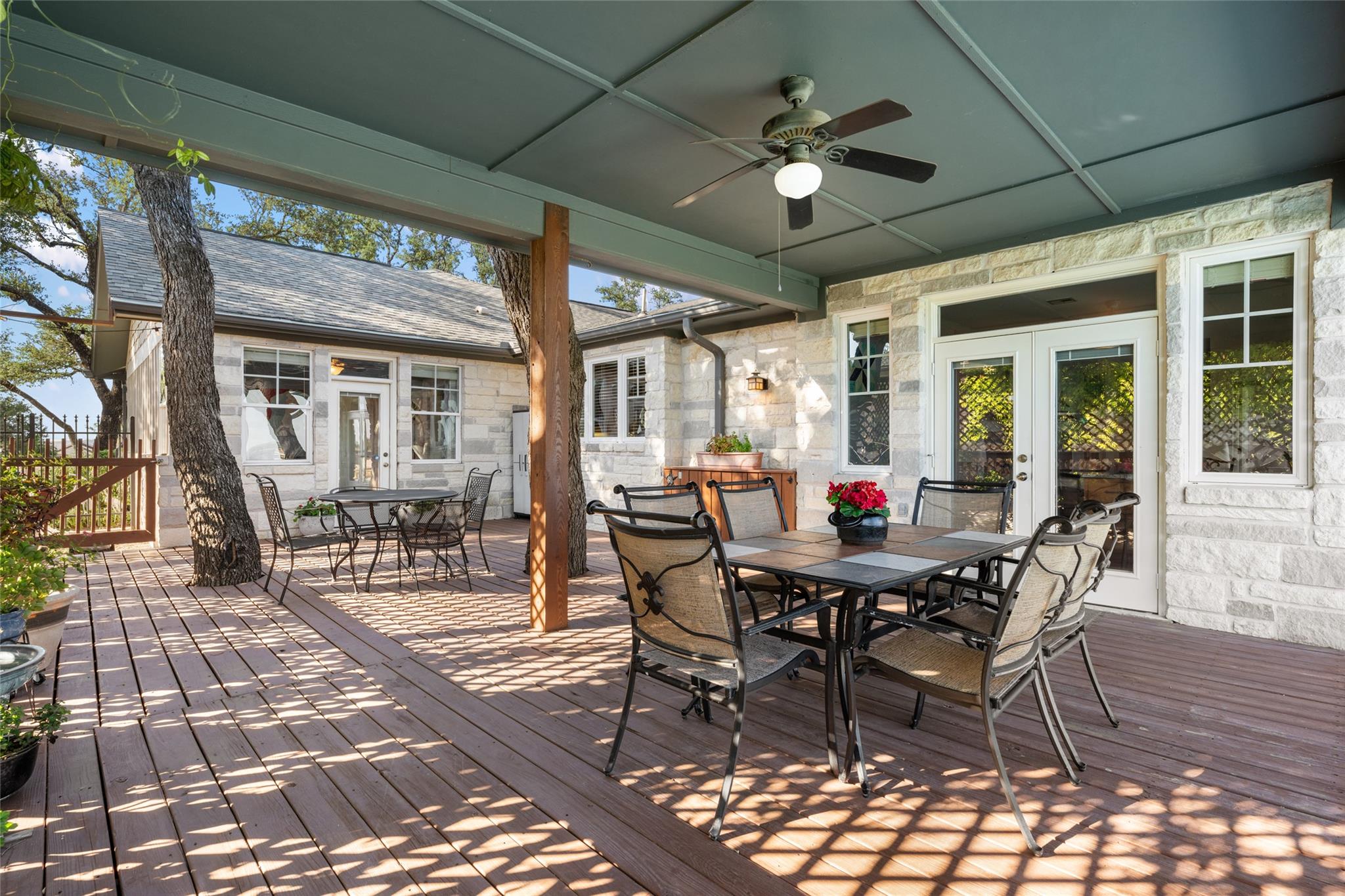 20403 Highland Lake DR