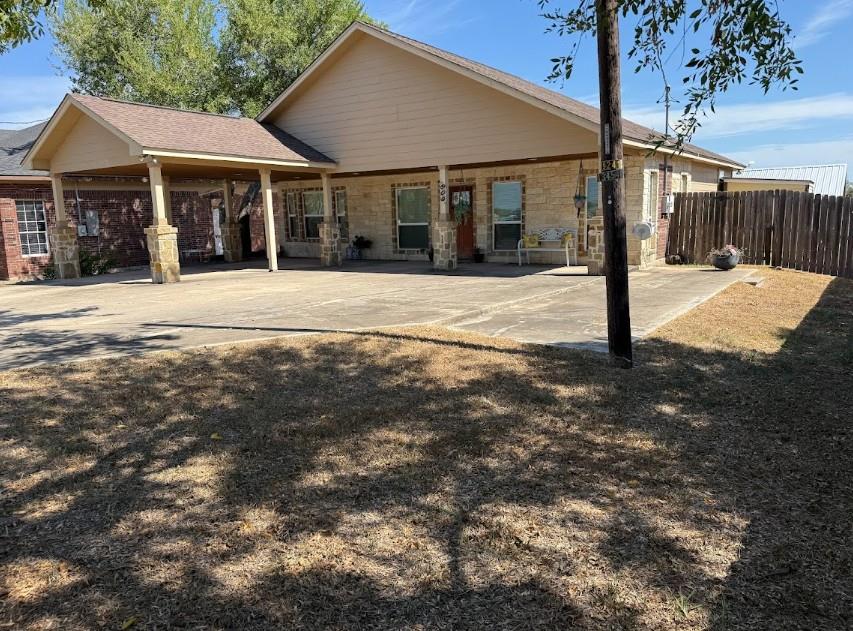 609 State Highway 123 N