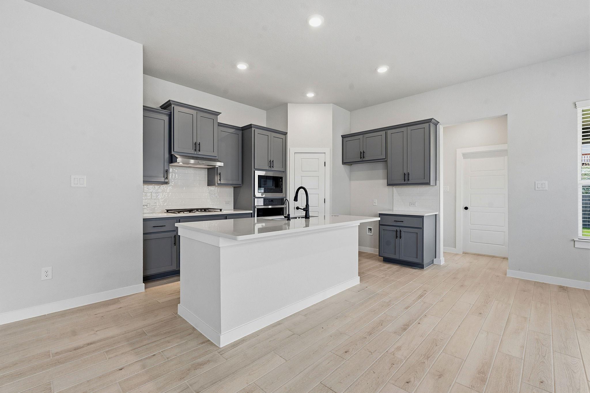 158 Paul Pena DR