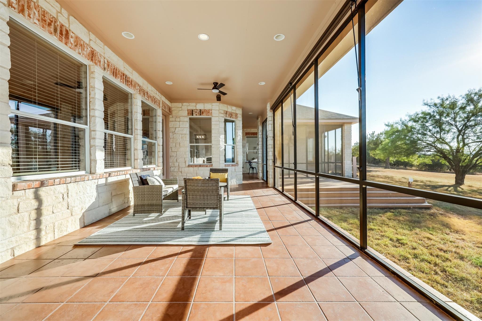 104 Running Brook TRL, Spicewood