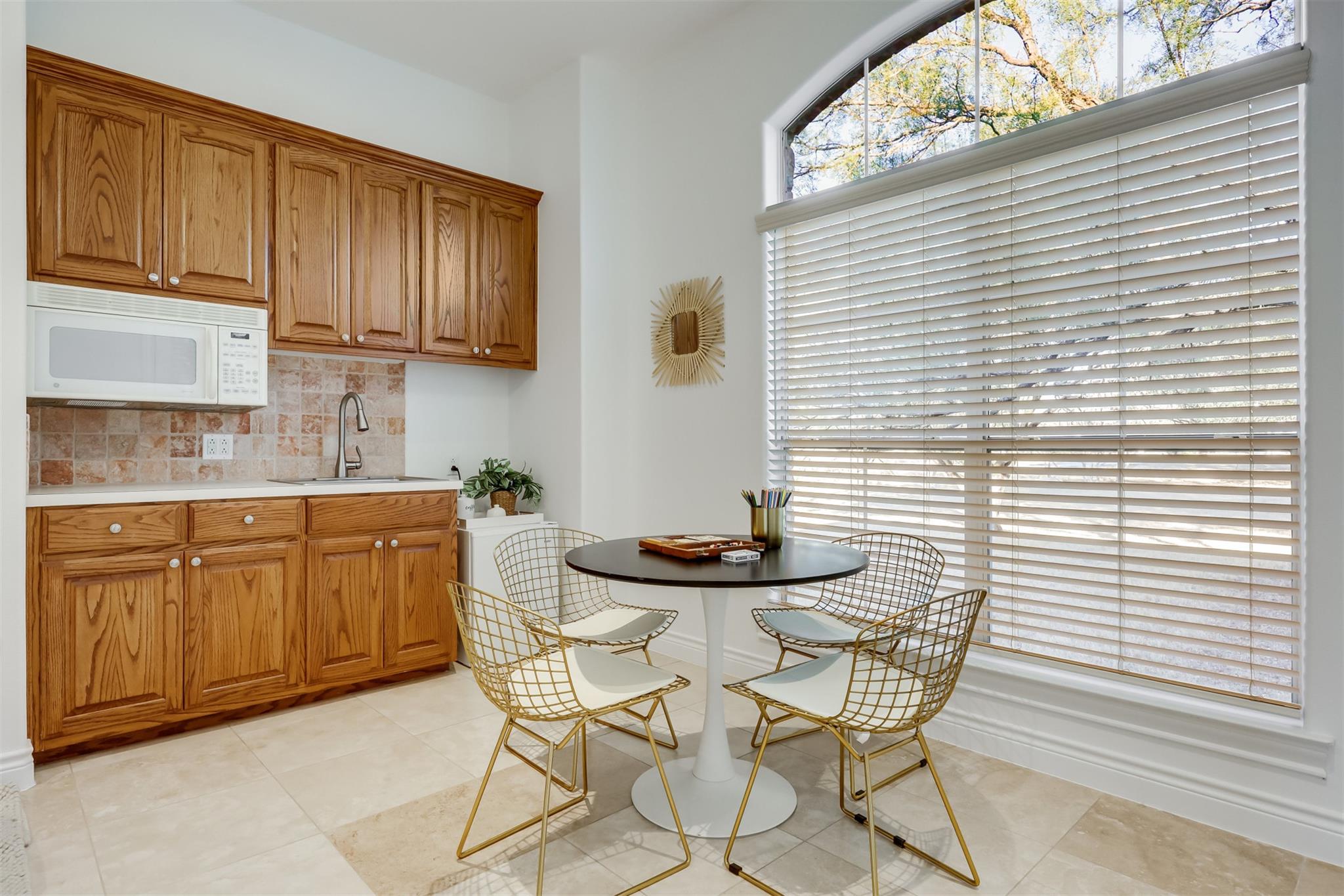 104 Running Brook TRL, Spicewood