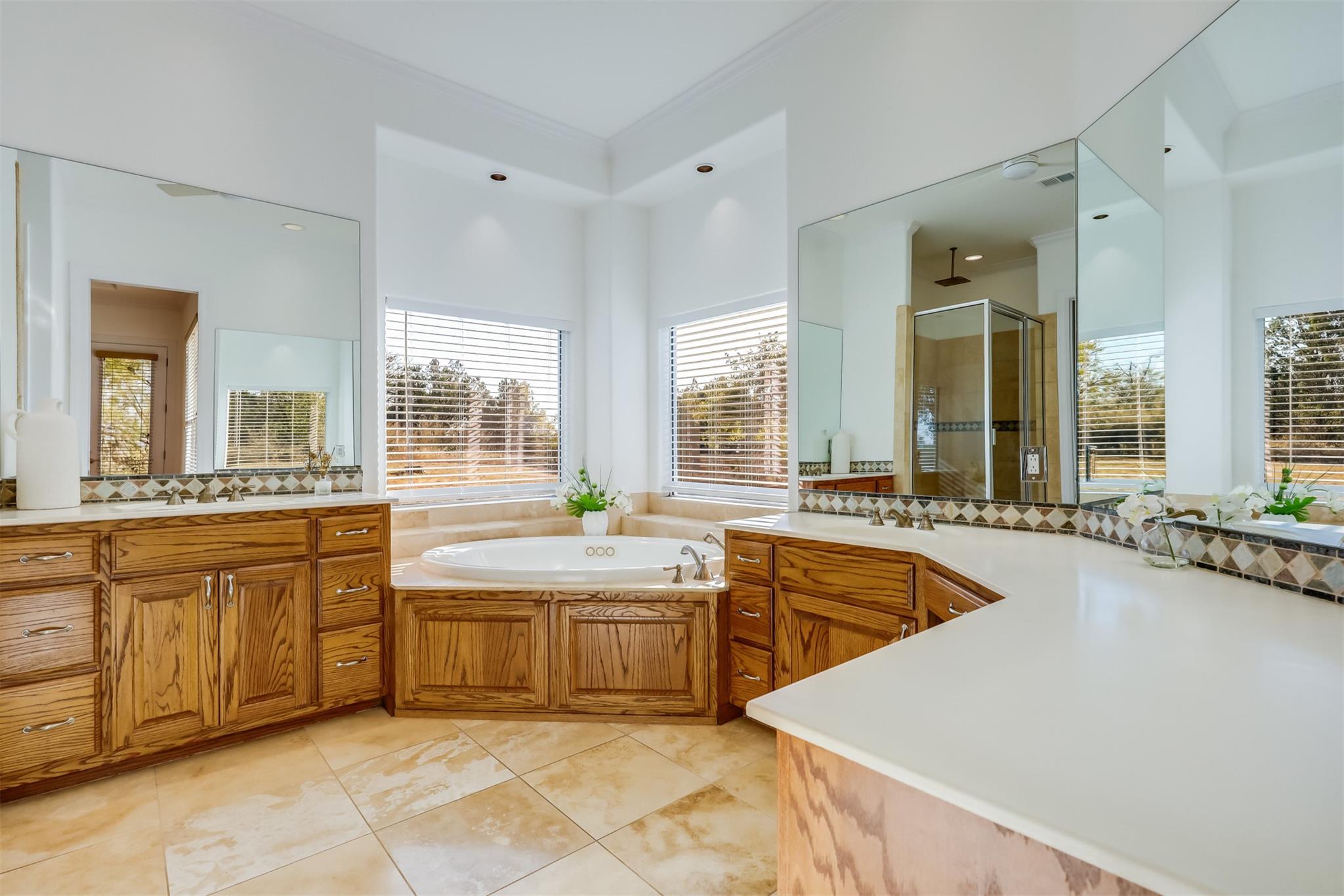 104 Running Brook TRL, Spicewood