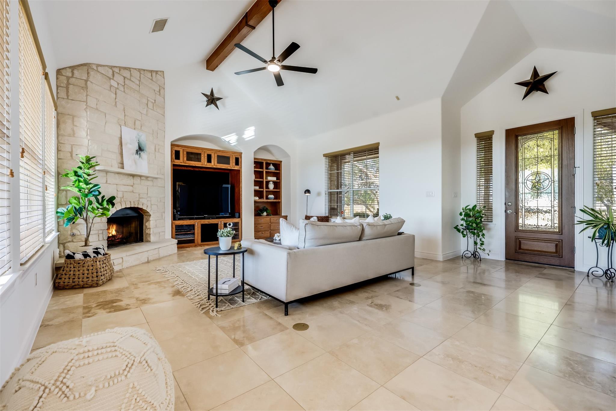 104 Running Brook TRL, Spicewood