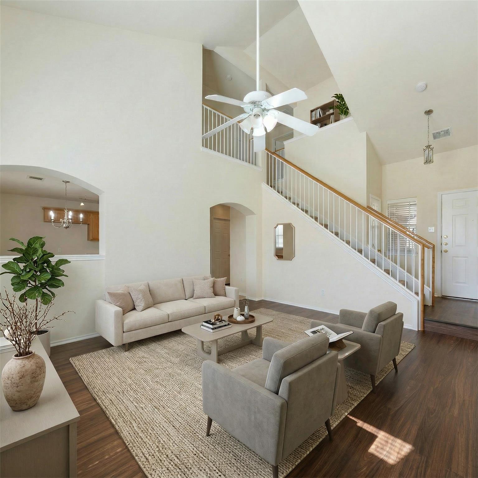 15233 Rosehip LN