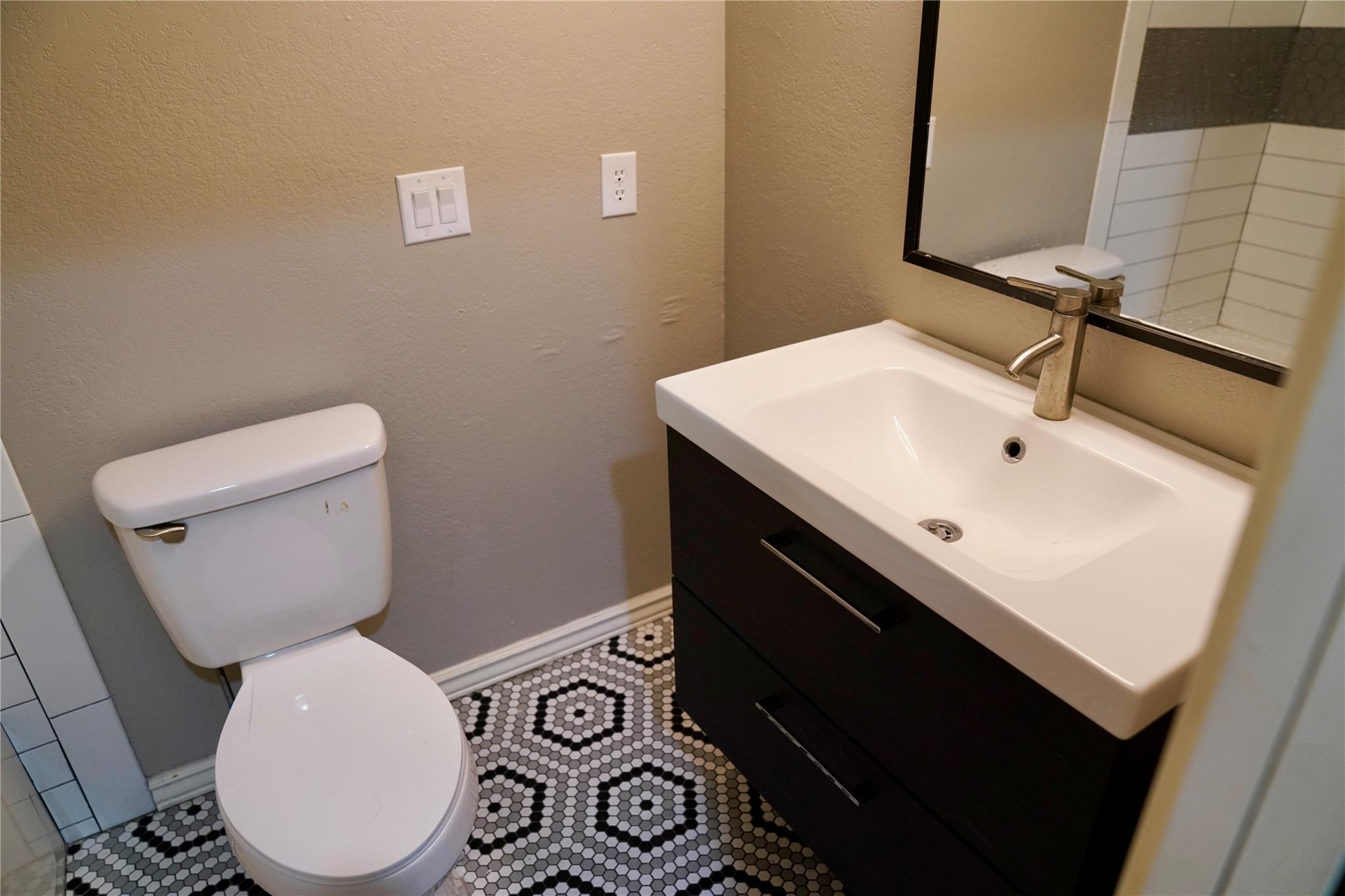 1624 Aquarena Springs DR # 132 Unit: D 132