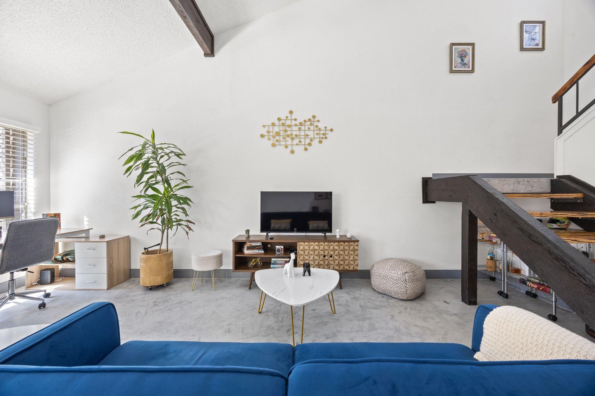 7256 Coronado CIR