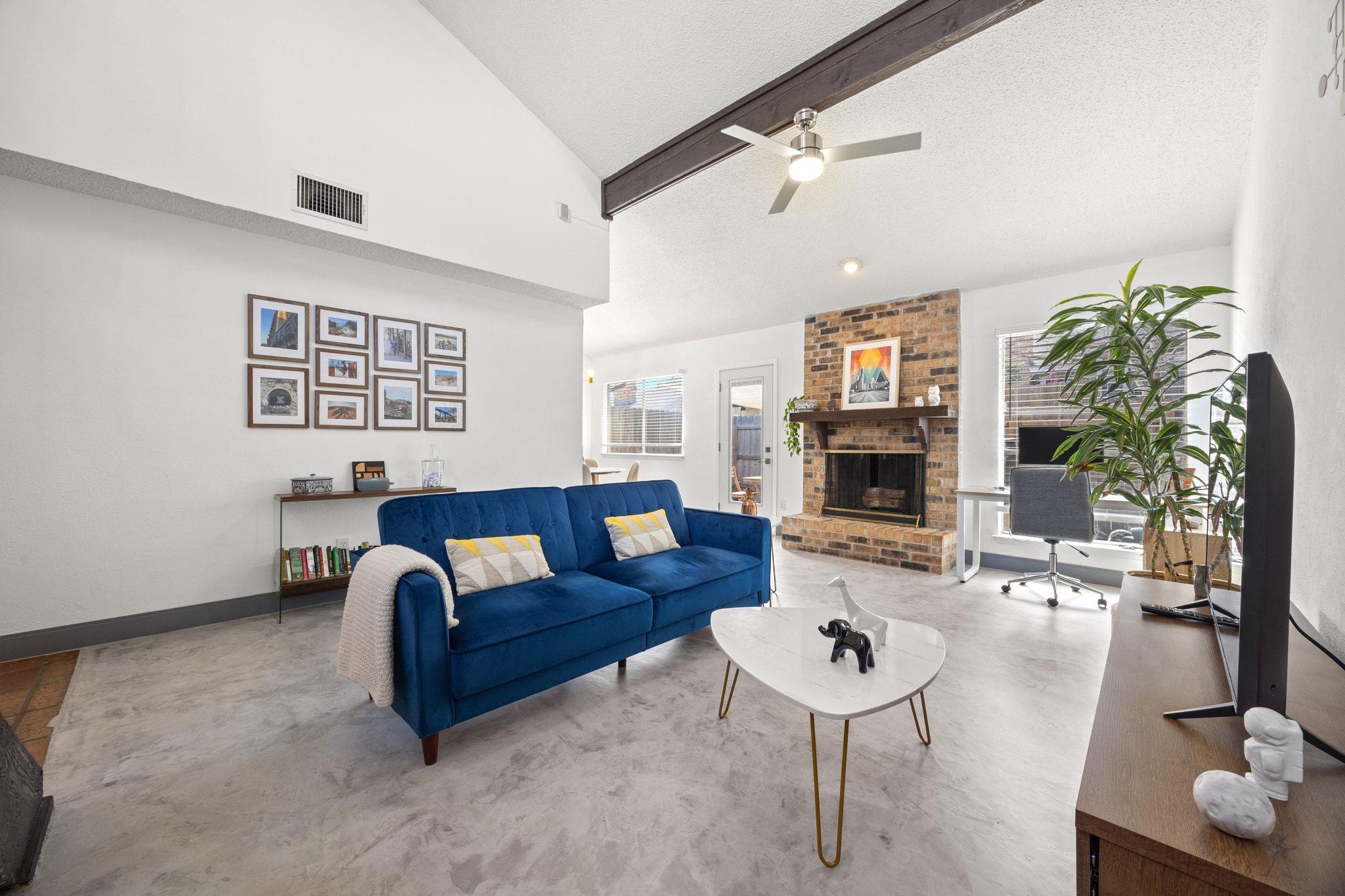 7256 Coronado CIR
