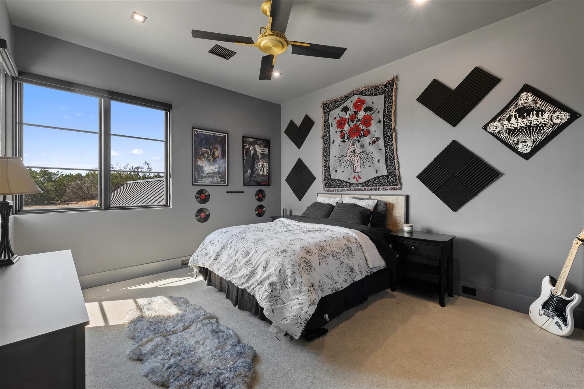5805 Twin Peaks TRCE