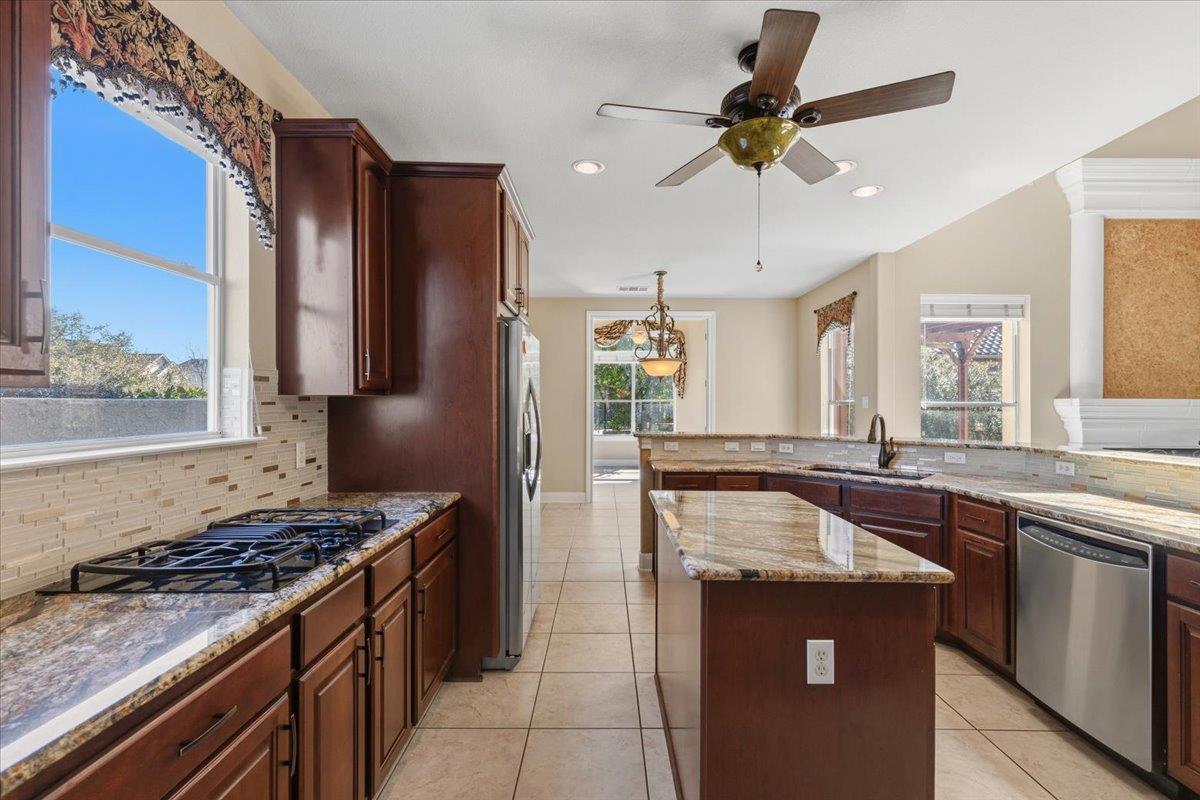 111 Whitley DR