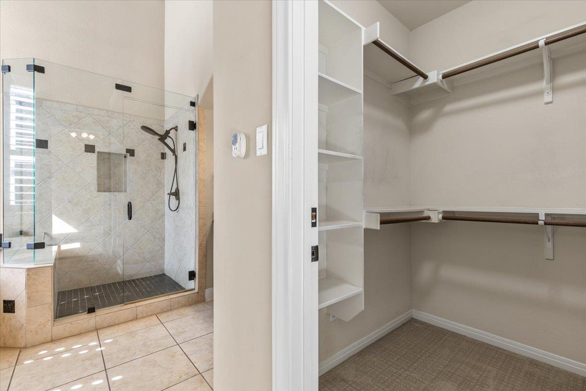 111 Whitley DR