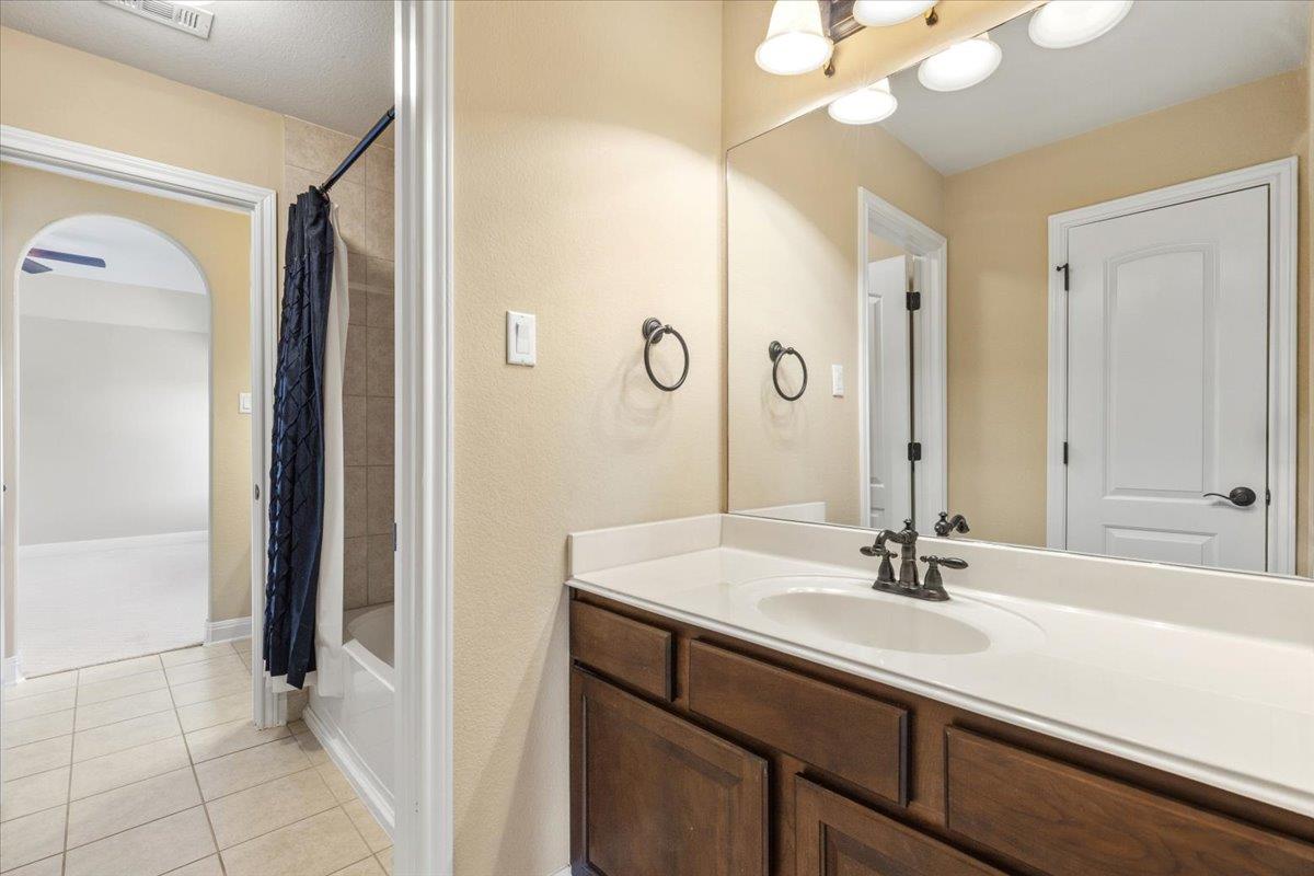 111 Whitley DR