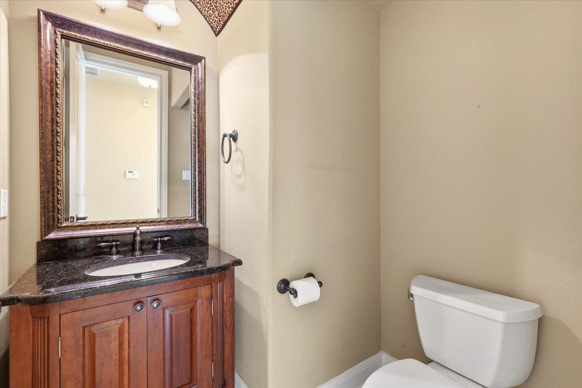 111 Whitley DR