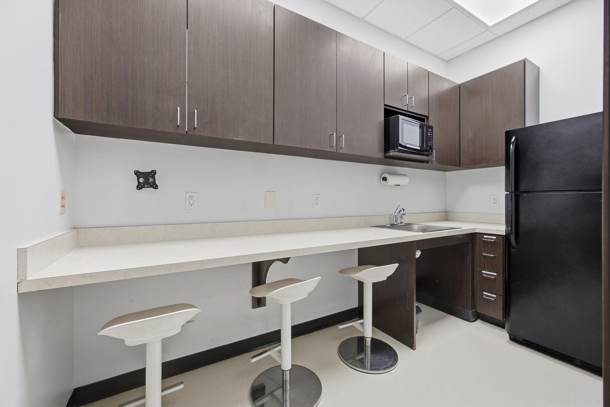 4010 Sandy Brook DR # 204