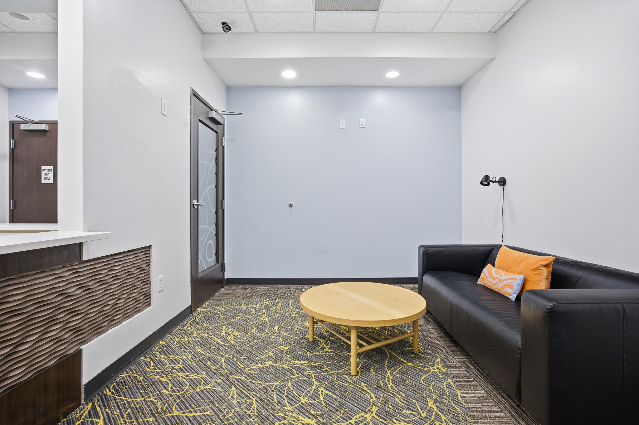 4010 Sandy Brook DR # 204