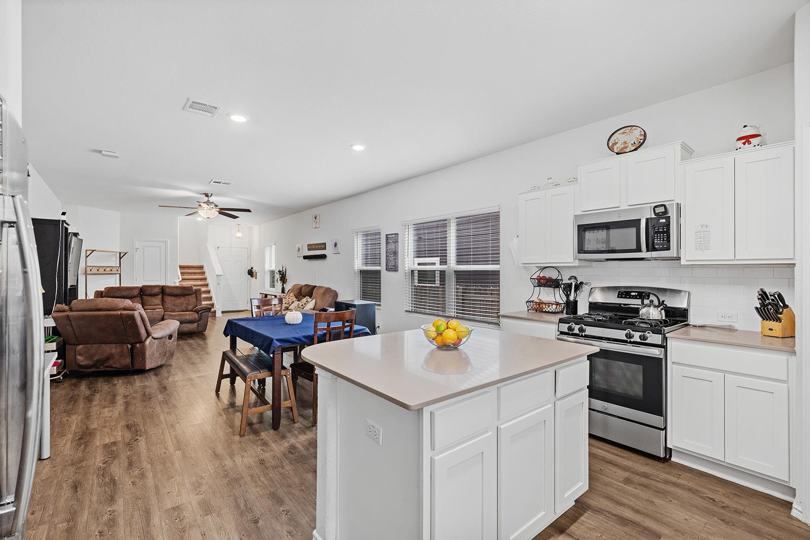 180 Red Buckeye LOOP