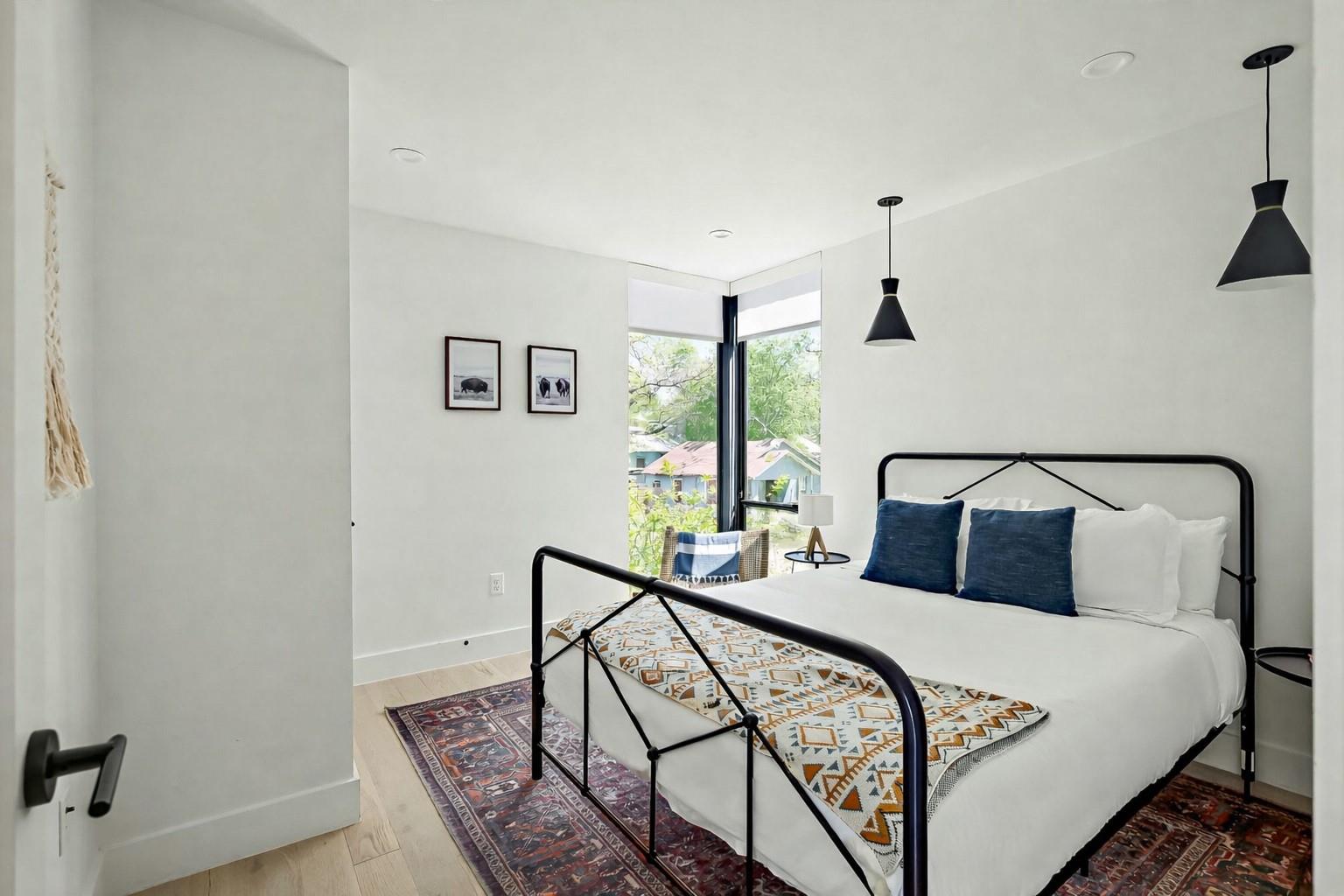 2201 Santa Rosa ST