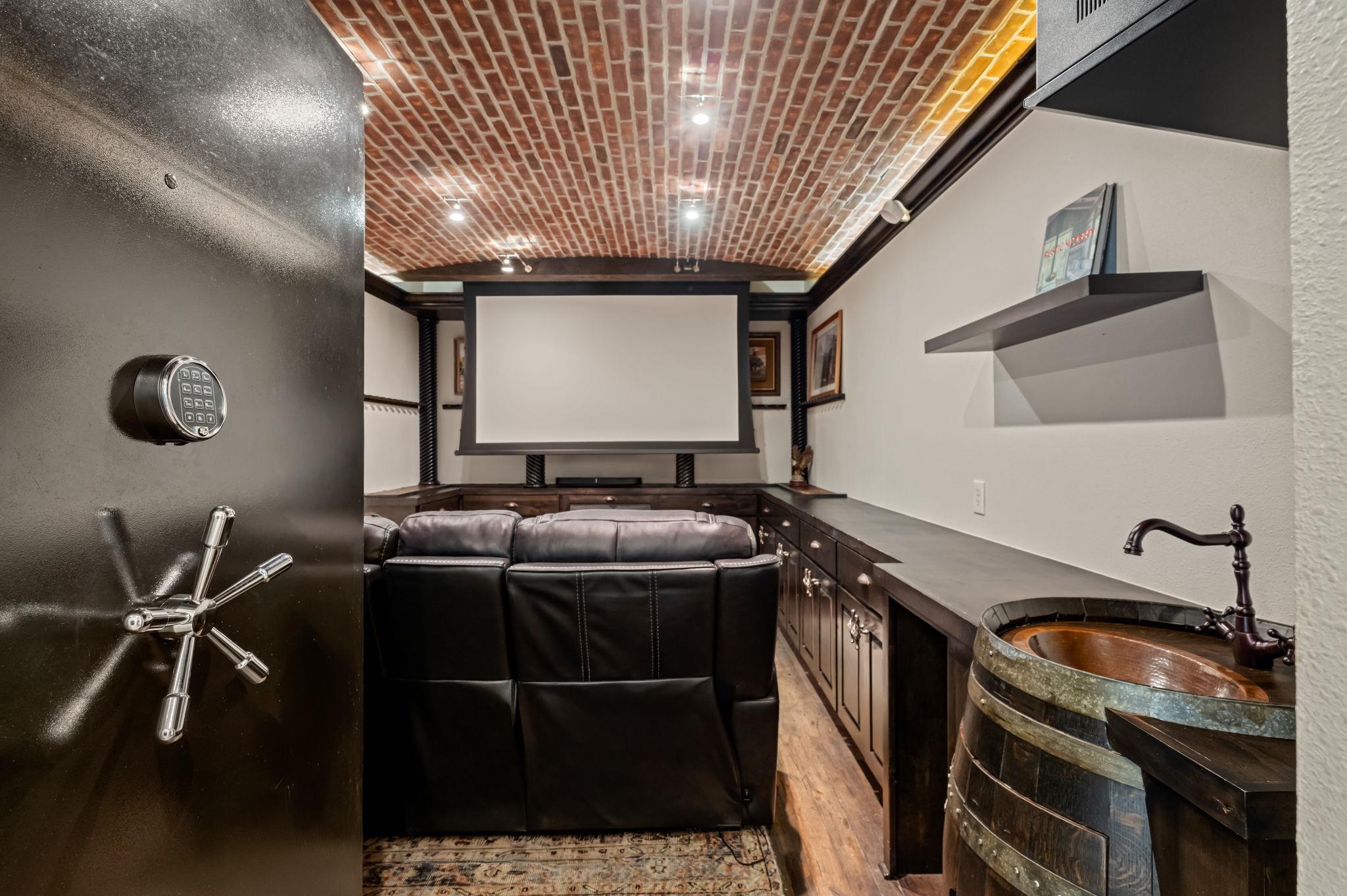 1231 Parkway # 2