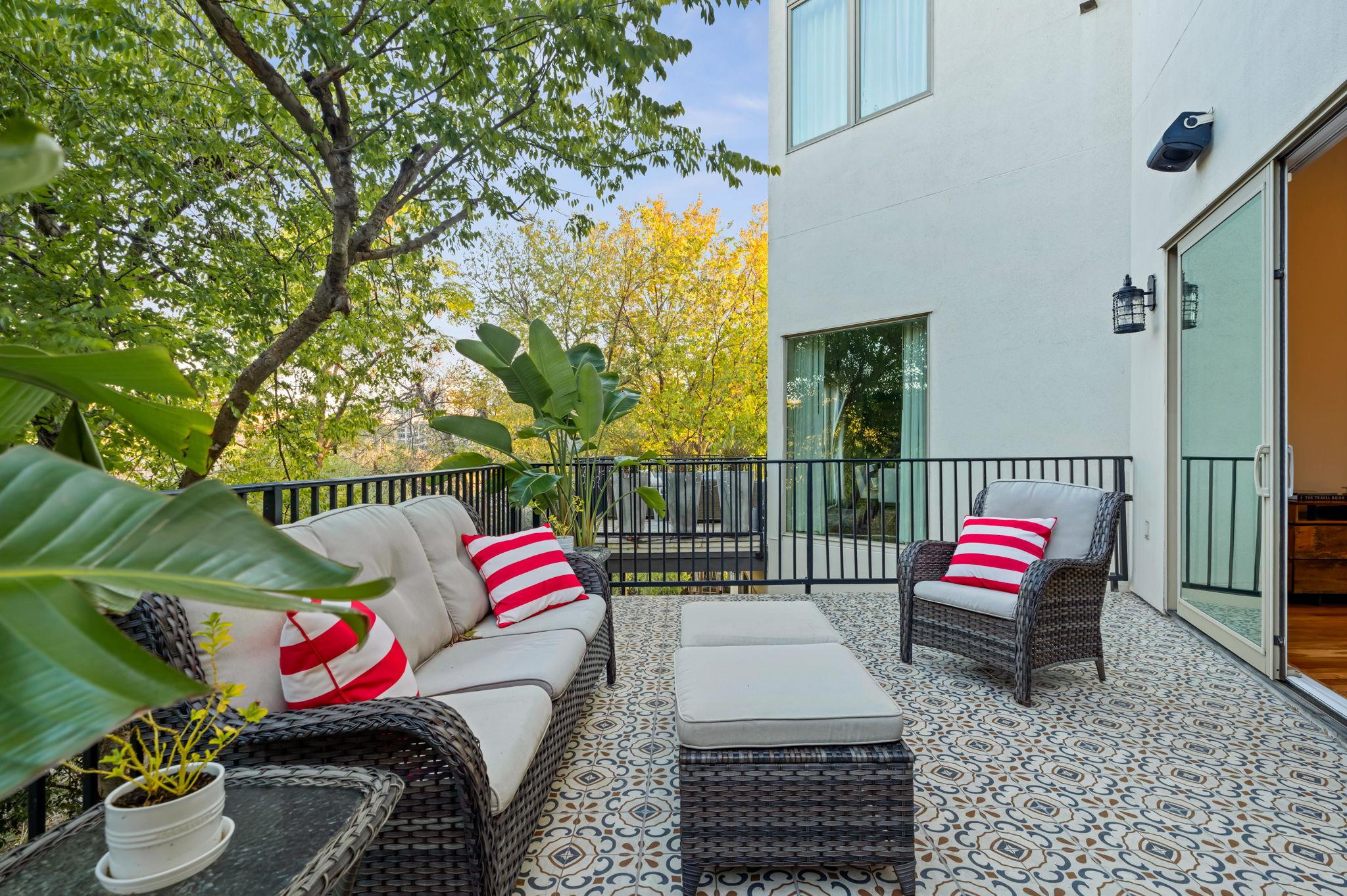 1231 Parkway # 2