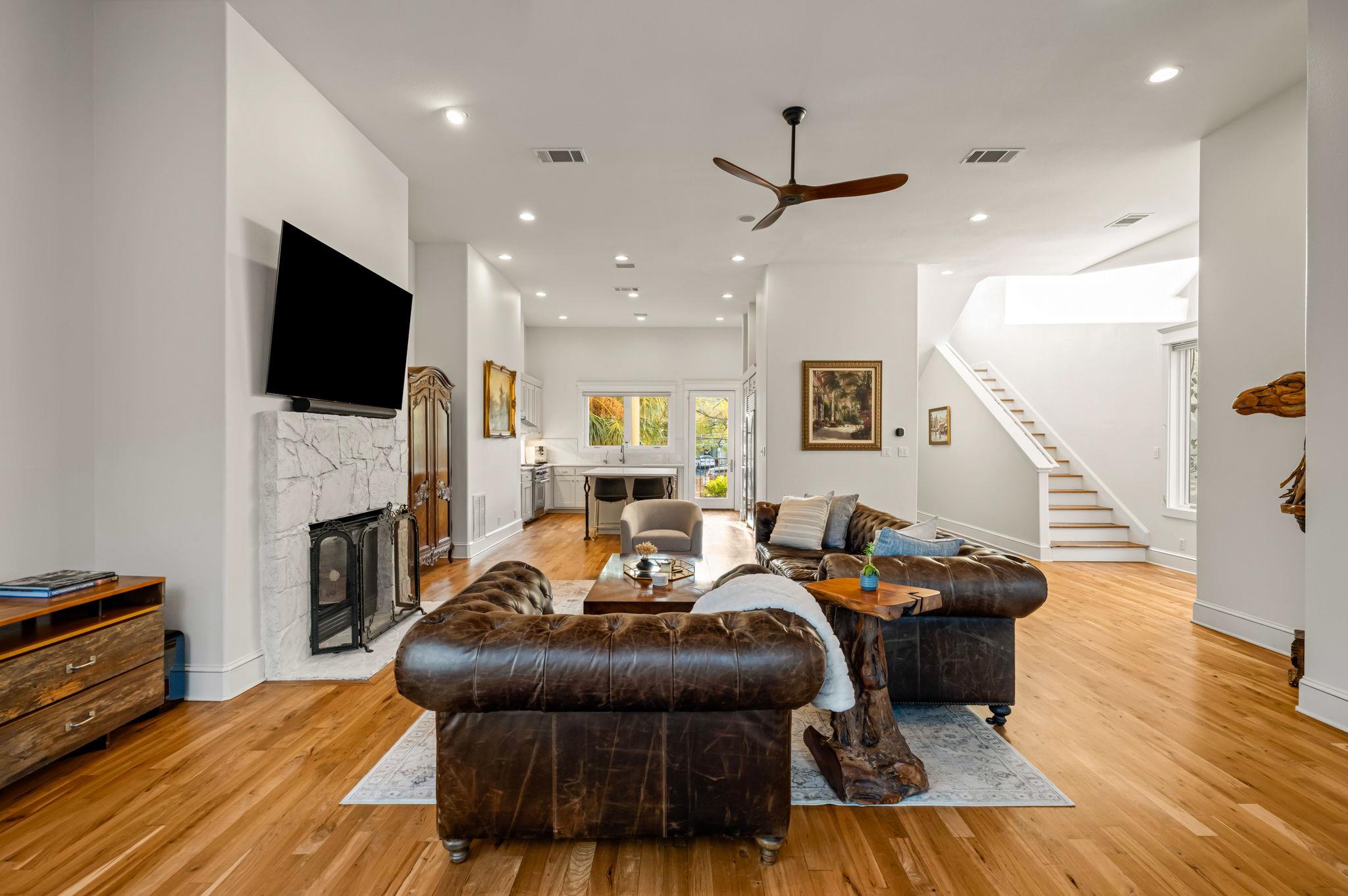 1231 Parkway # 2